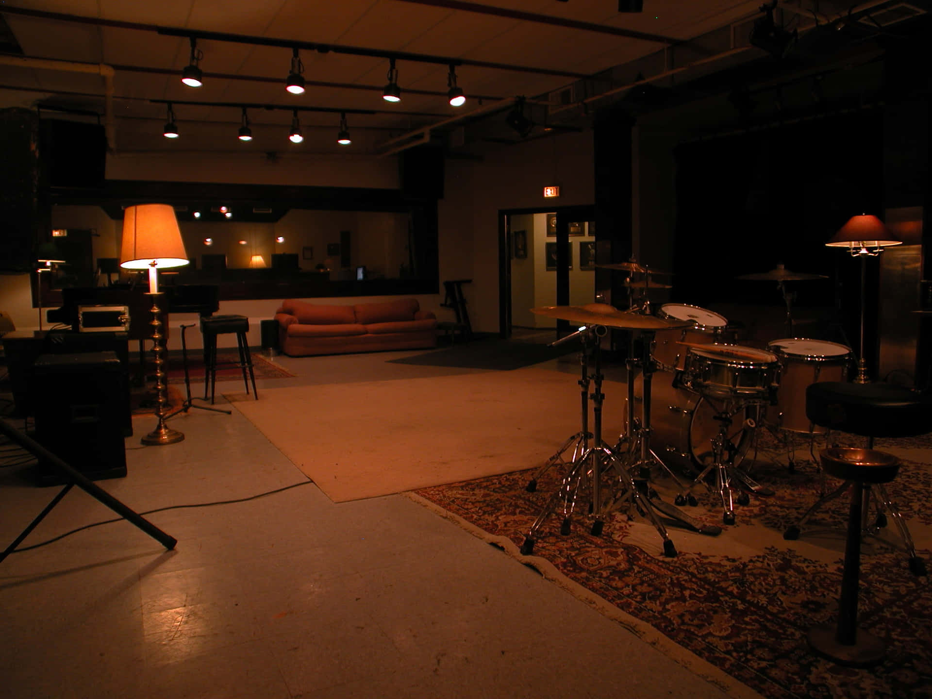 Get lost in a World of Music with a Professional Recording Studio