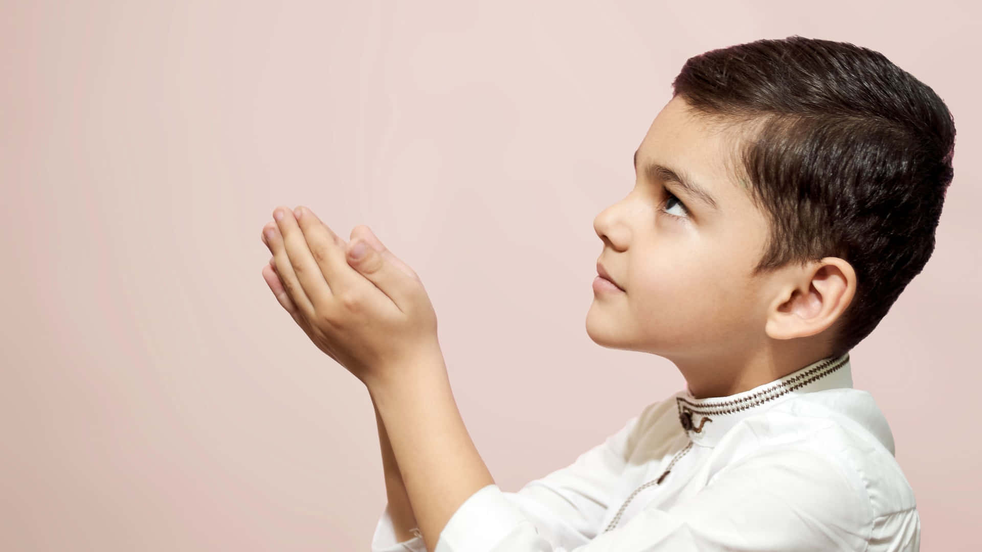 Muslim Boy Pink Background Wallpaper