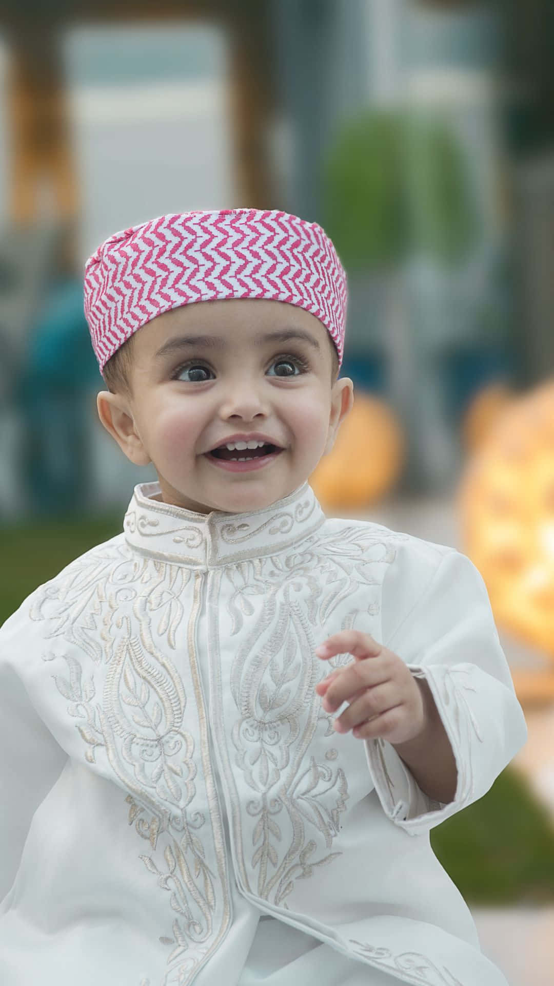 Muslimischerjunge Kleinkind Lächelnd. Wallpaper