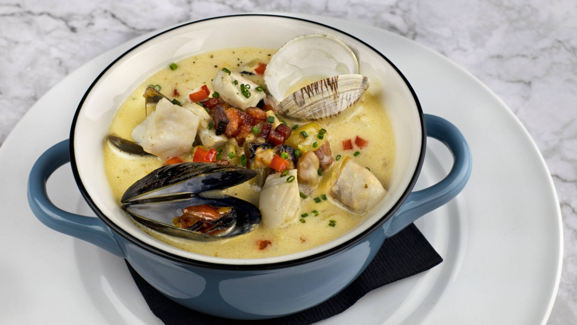 Mussel And Clam Chowder Soup Wallpaper