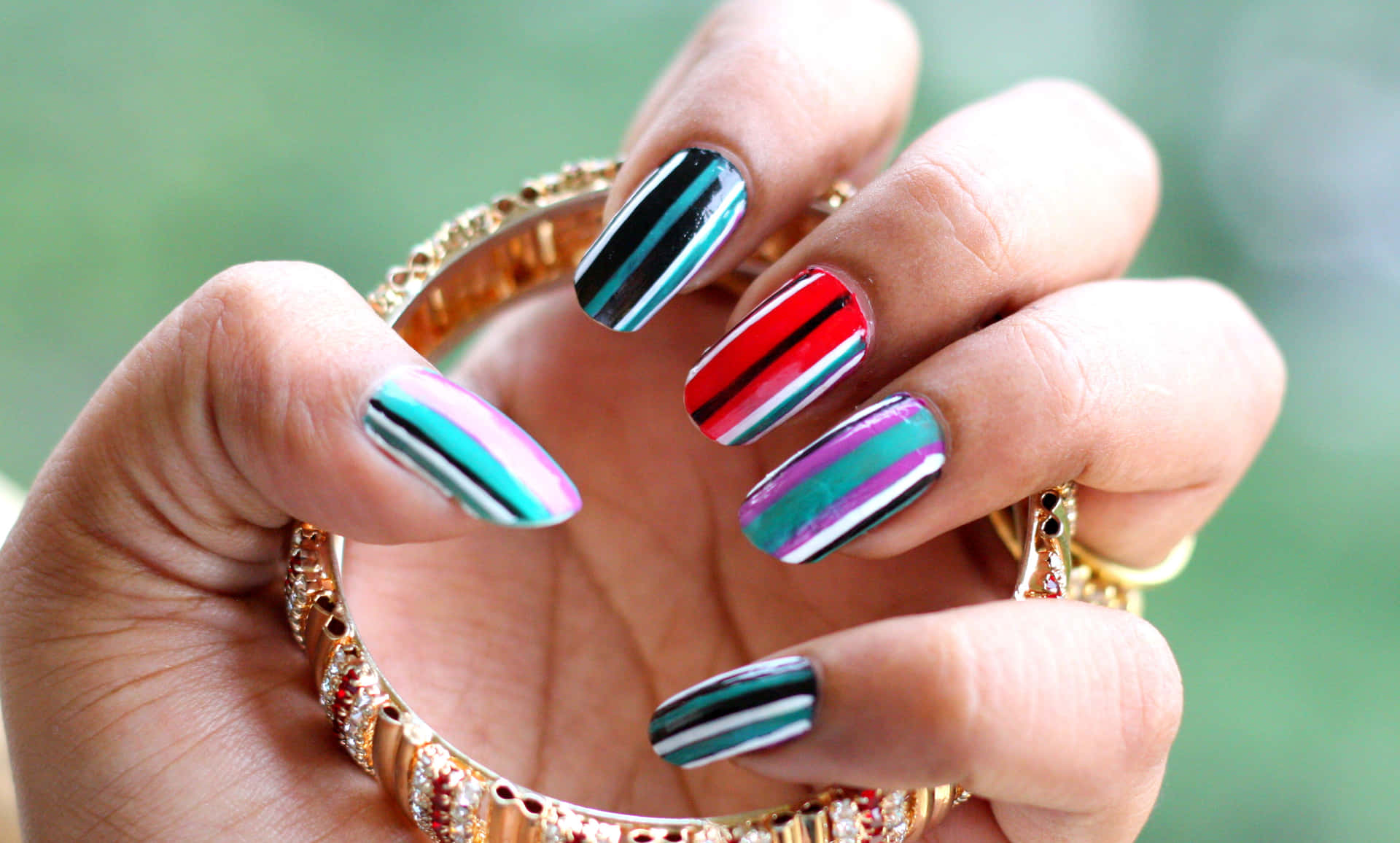 Strengthen Your Style with a Nail Makeover