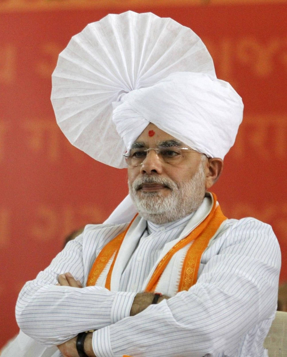 Indian Prime Minister Narendra Modi in White Turban Wallpaper