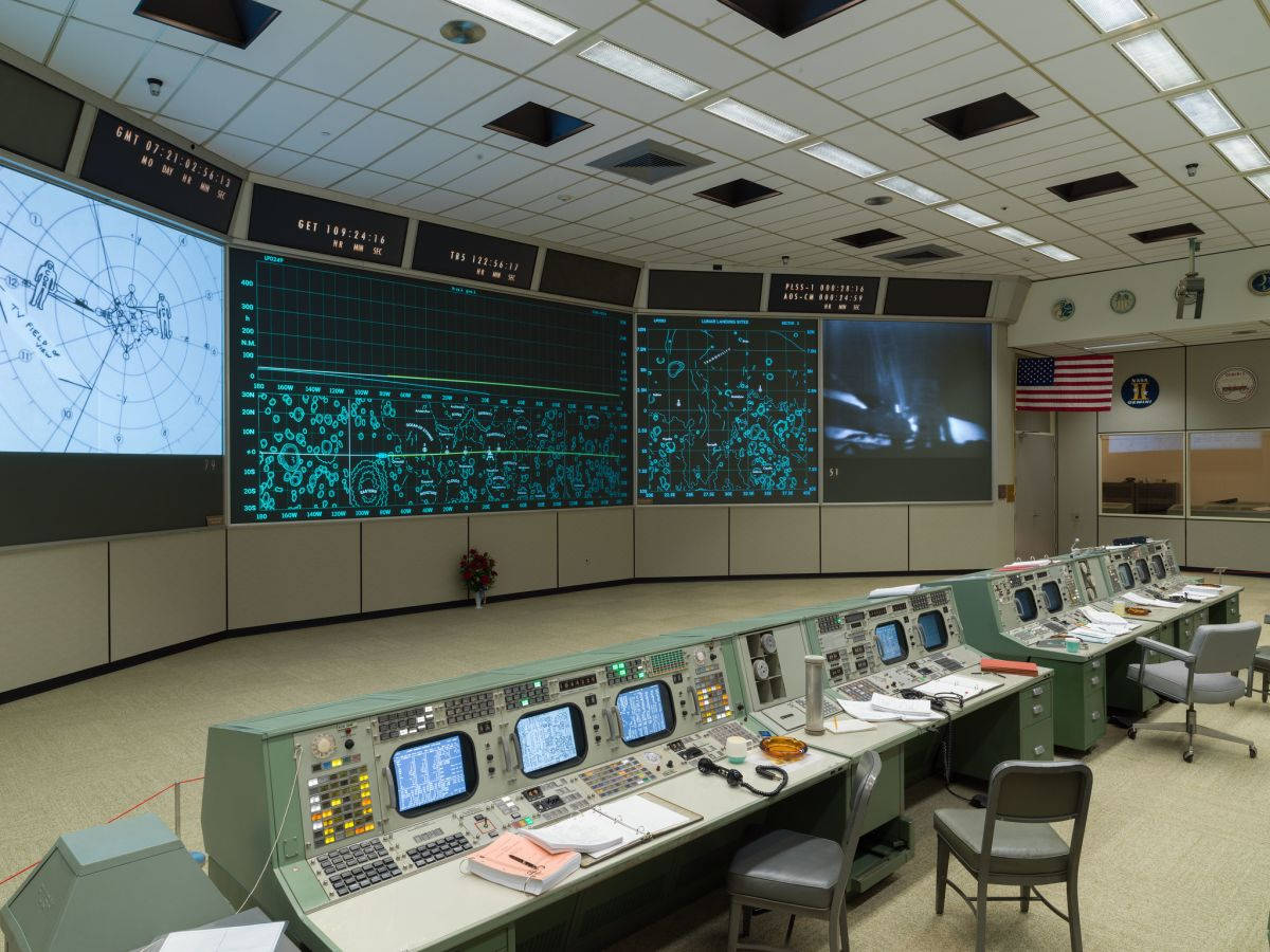 Se NASA Houston skærme og computere. Wallpaper
