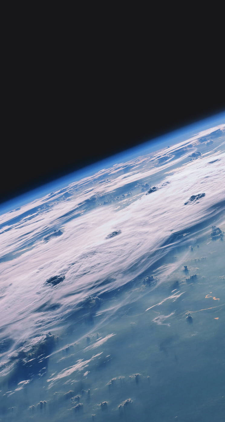 Latormenta Desde El Espacio De La Nasa En El Iphone. Fondo de pantalla