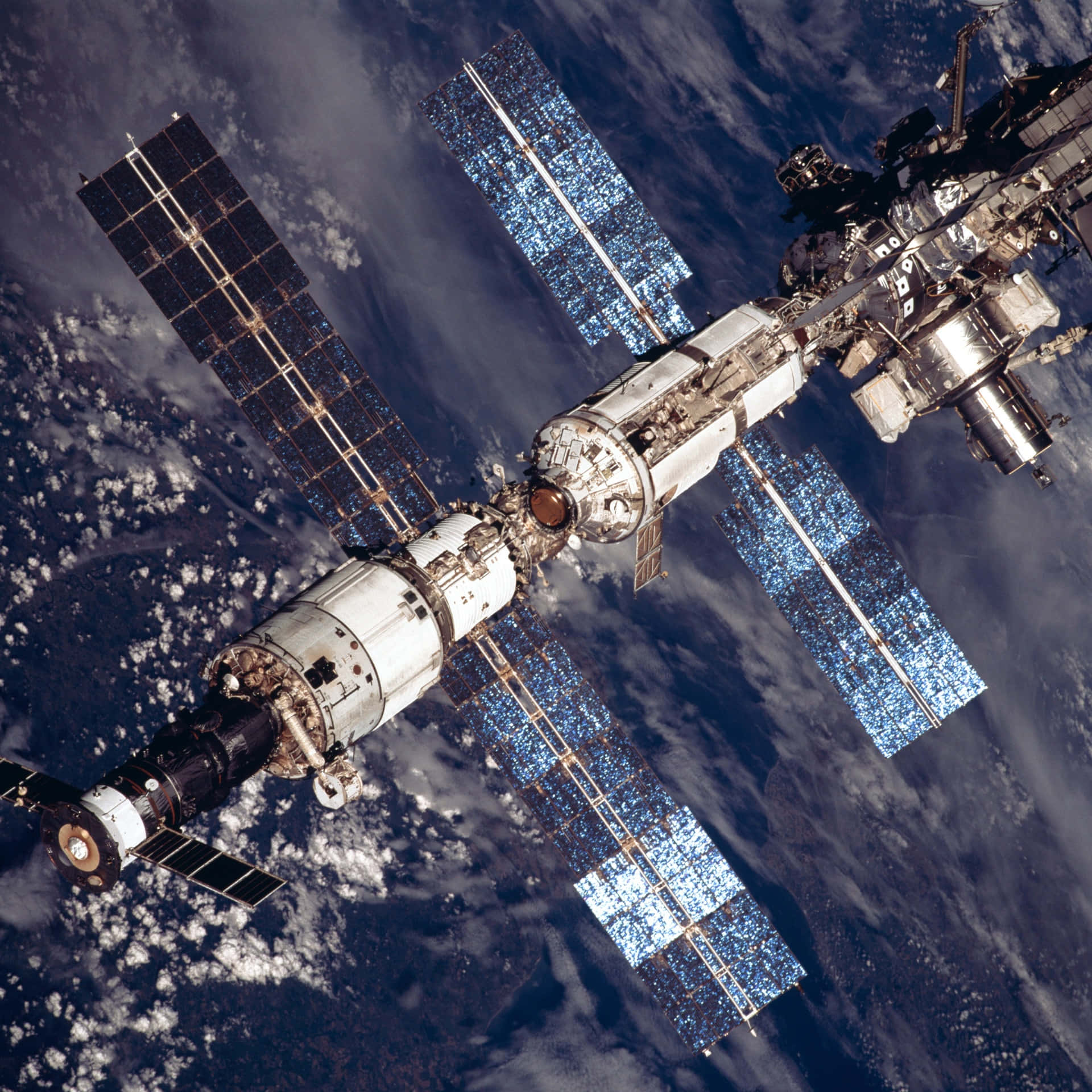 Astronautavestido Con Un Traje Espacial Flotando En La Inmensidad Del Espacio.