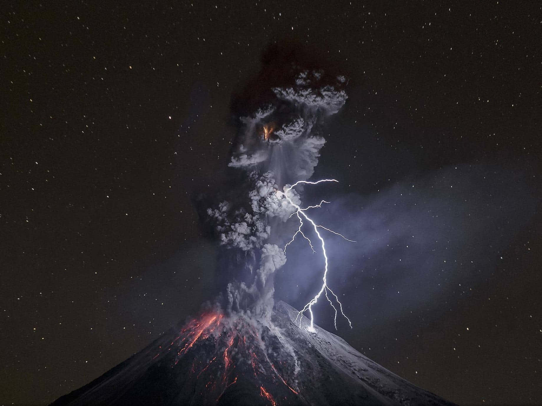 Erupted In National Geographic Desktop - Wallpaper
