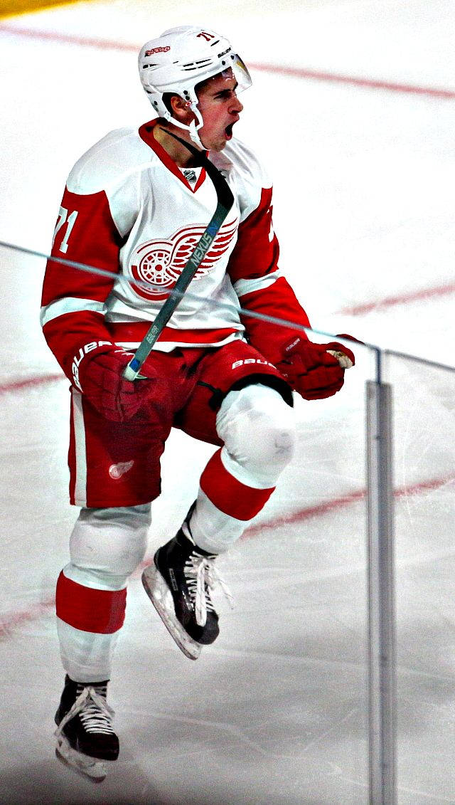 Hockeyplayer Dylan Larkin Nazionale Sfondo