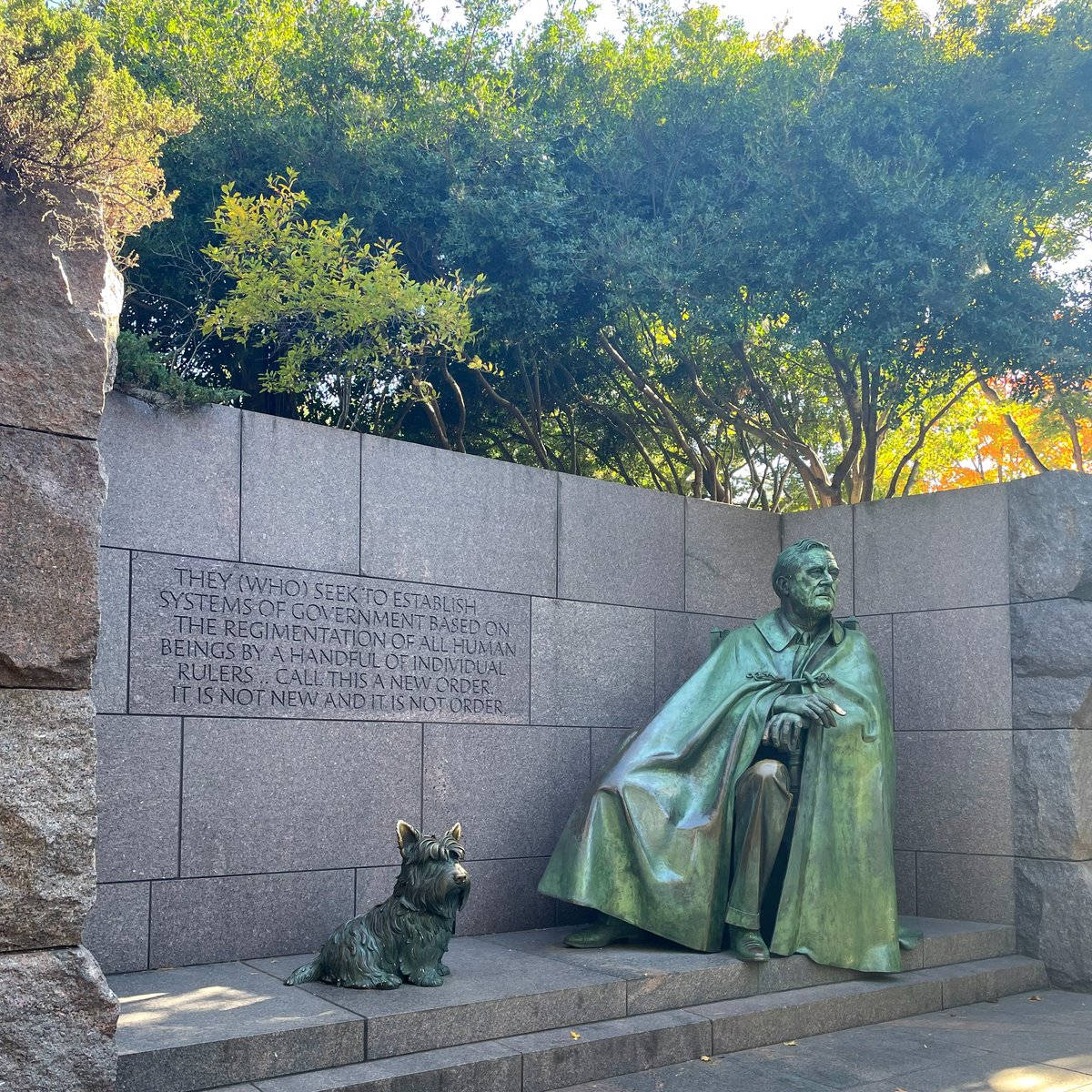 Monumentoa Roosevelt En El National Mall. Fondo de pantalla