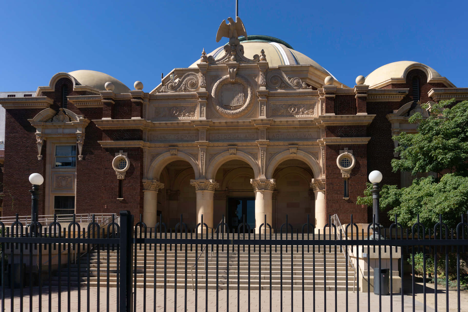 Natuurhistorisch Museum Los Angeles Exterieur Achtergrond