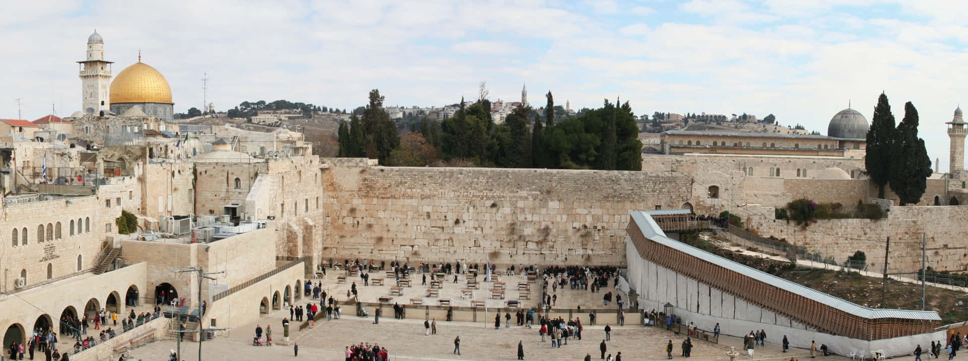 "A Breathtaking View of the Wailing Wall" Wallpaper