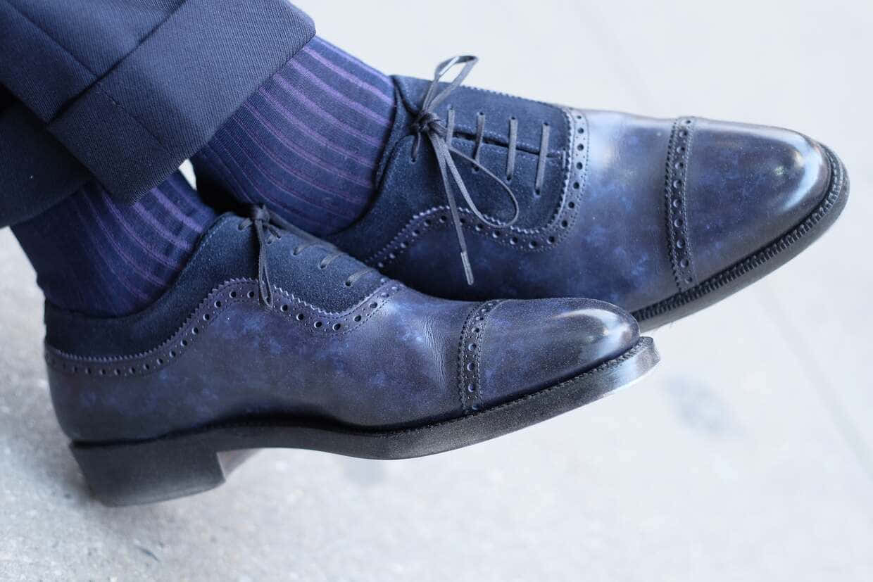 Get your feet winter ready with these stylish navy blue shoes! Wallpaper