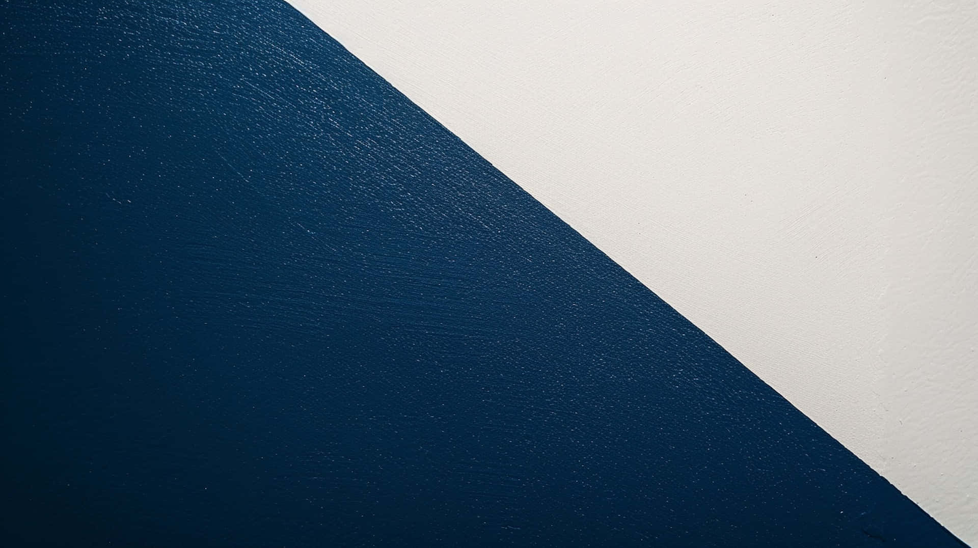 Navy Blueand White Diagonal Divide Wallpaper