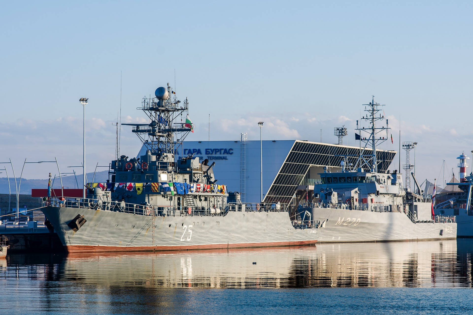 Navy Pier Russian Docked Wallpaper