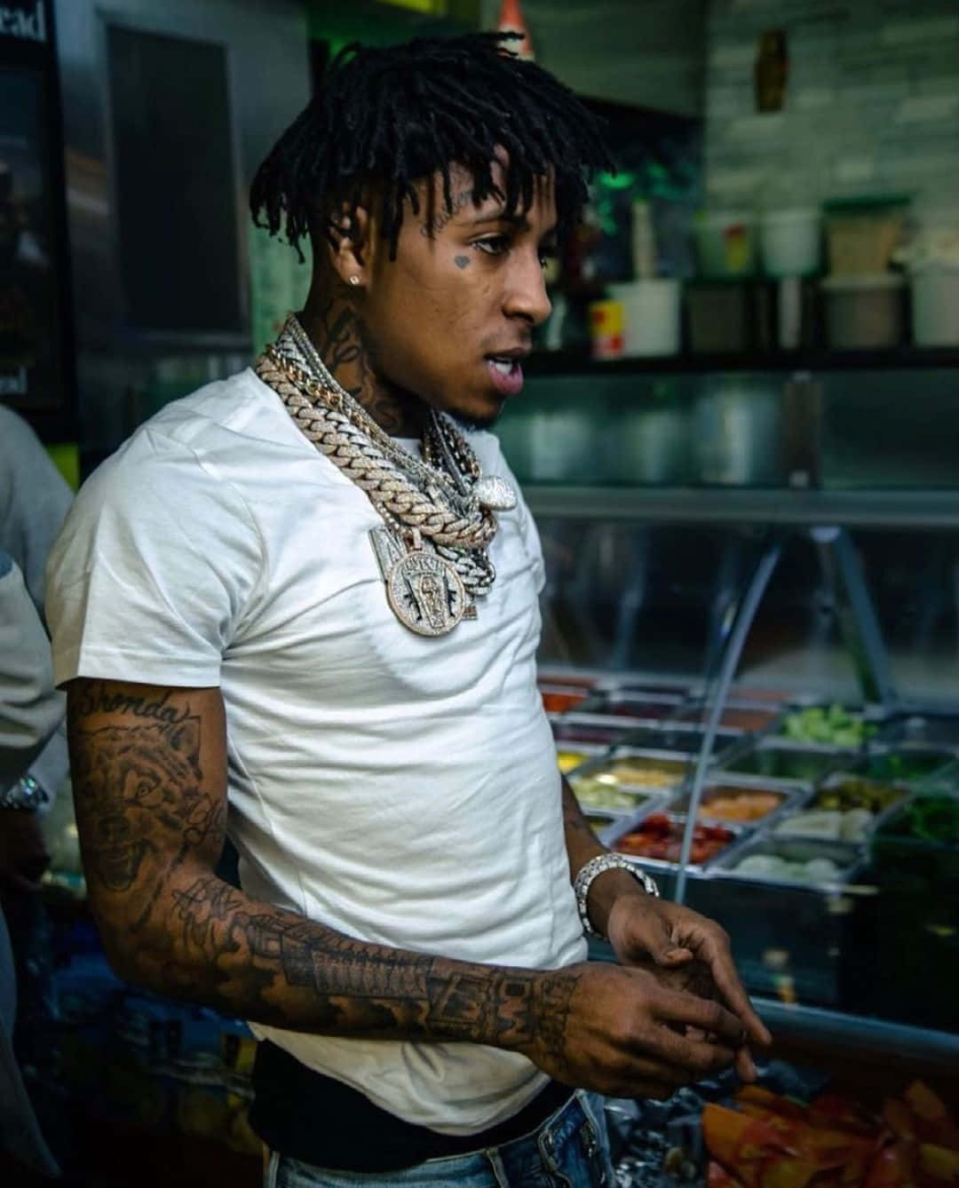 Download NBA Youngboy PFP Chunky Necklace Wallpaper