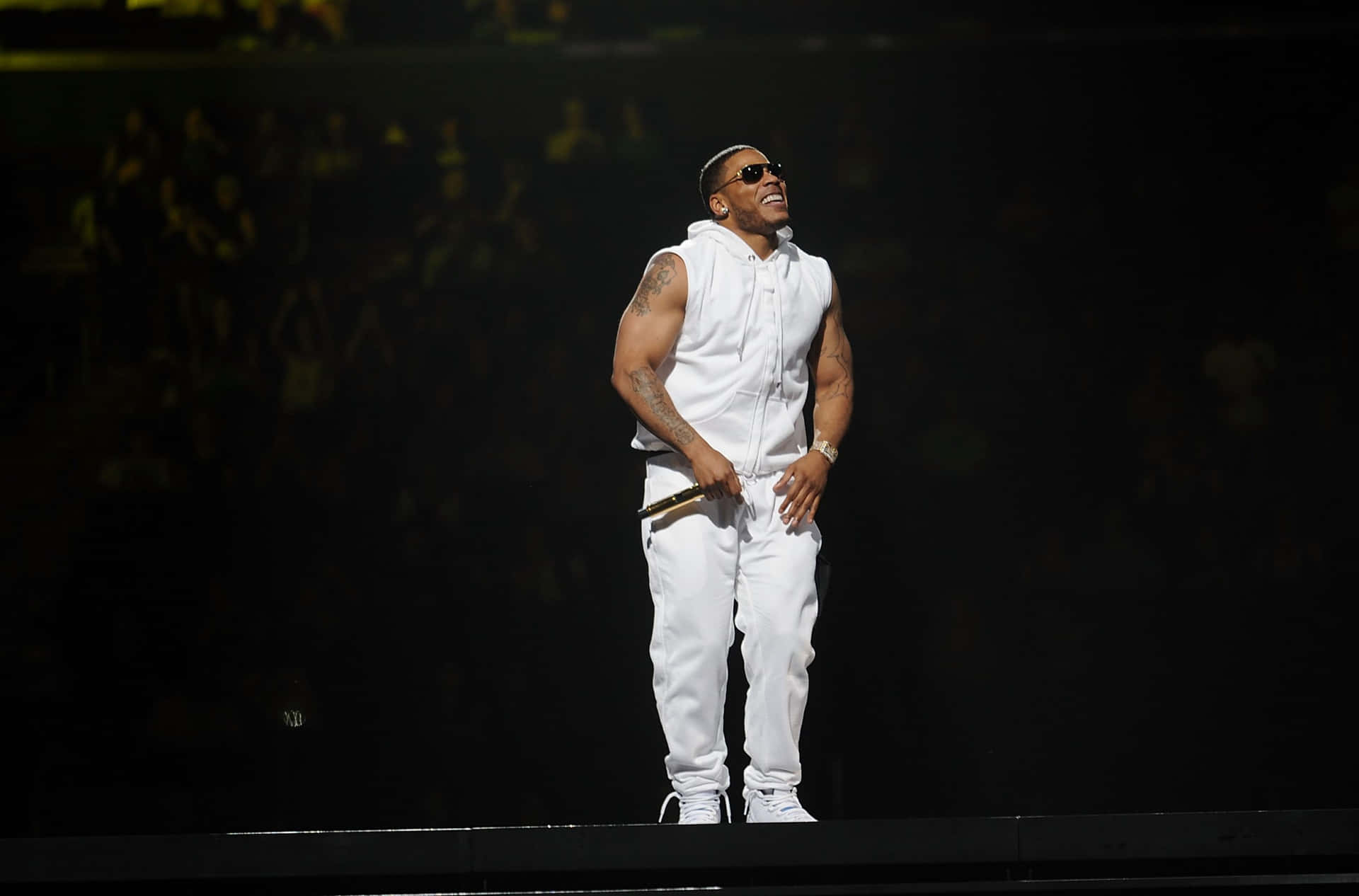 Nelly– Det Blir Hett På Konsert I Saudiarabien. Wallpaper