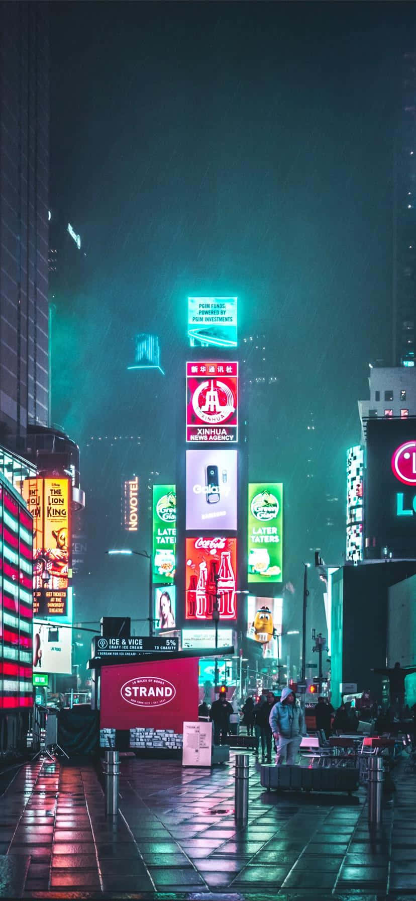 En neon-glød viser en betagende by skyline. Wallpaper