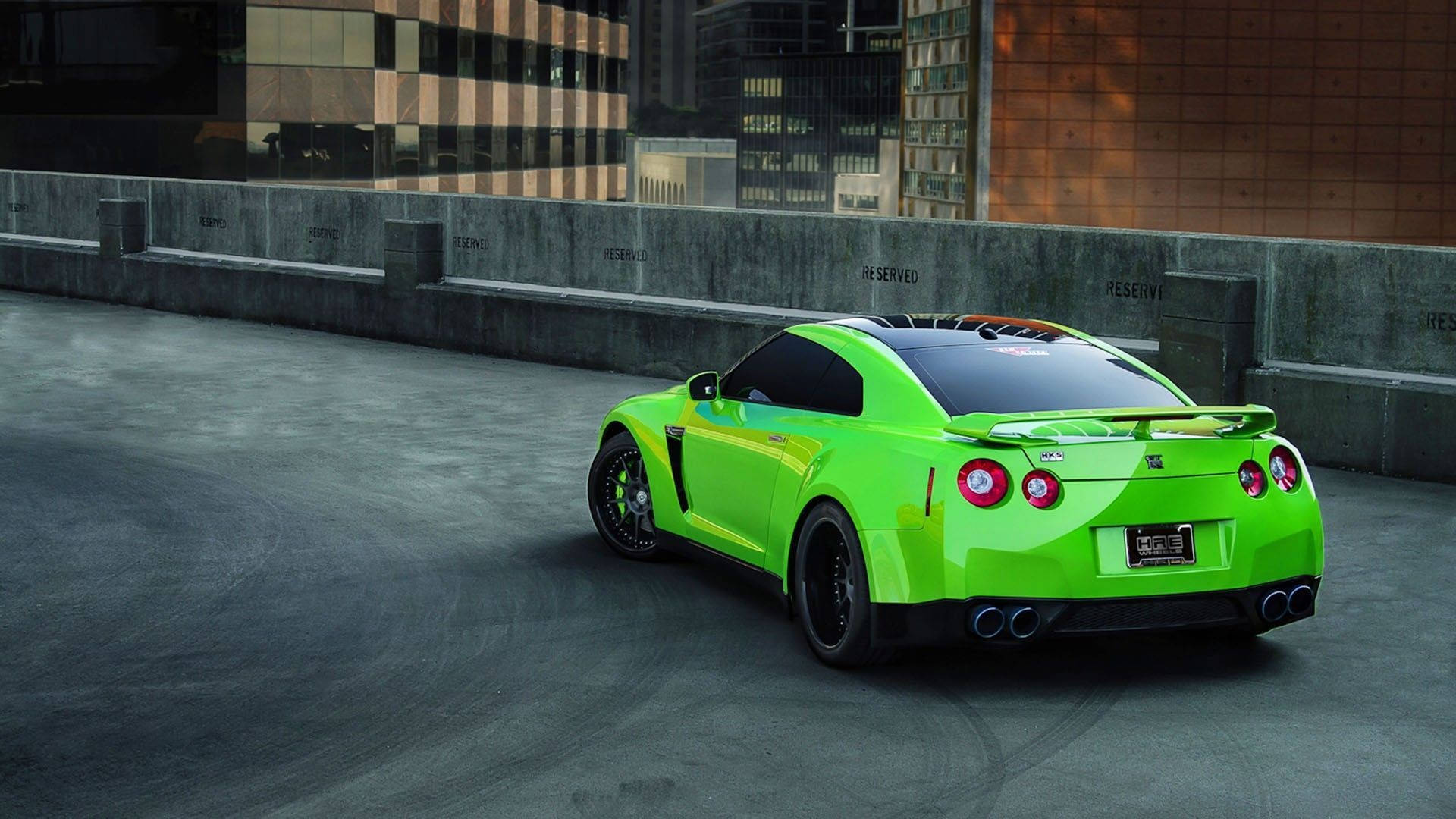 Neon Green Nissan GT R 4K