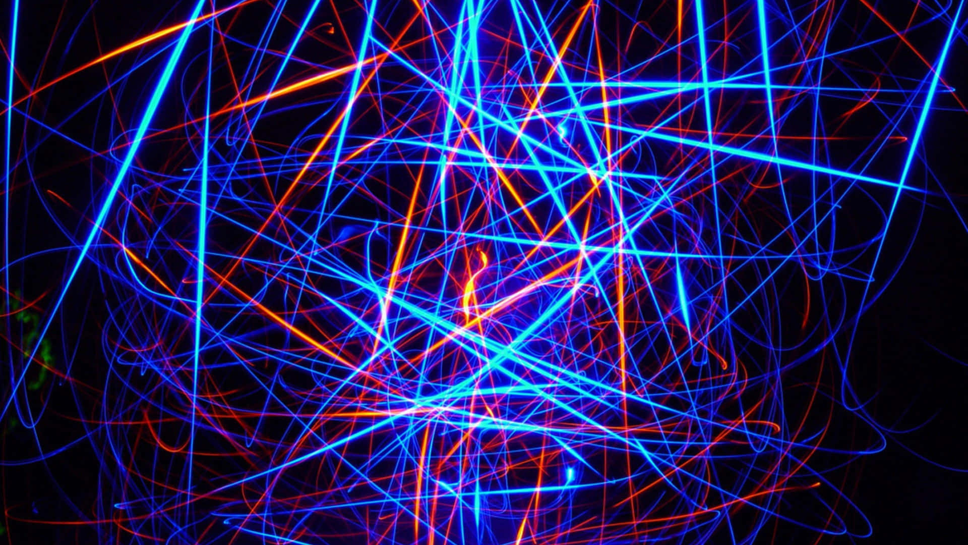 Neonskinnende Lys Skaber En Livlig Atmosfære Og Unik Energi.