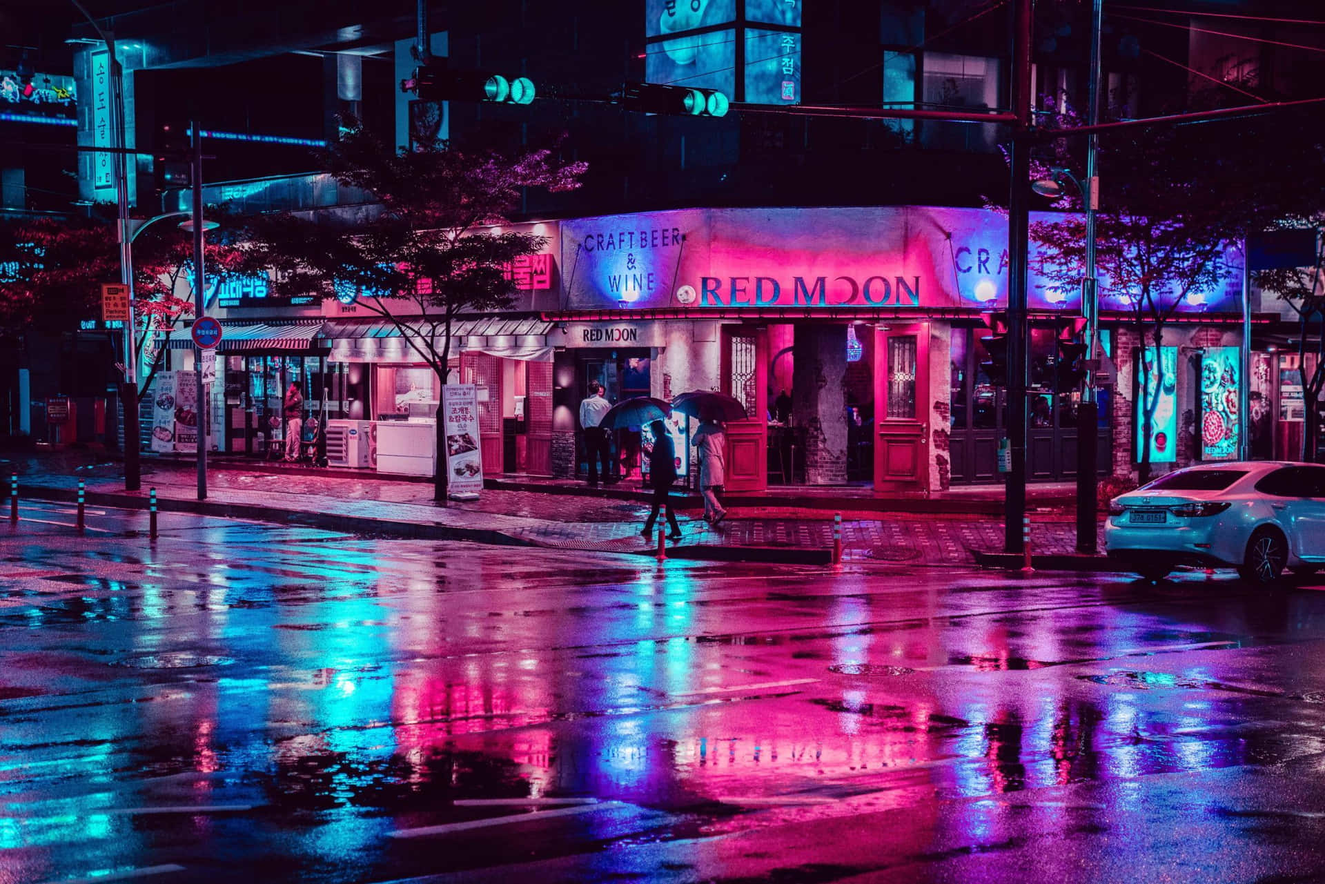 Immaginedi Una Città Notturna Sotto La Pioggia Con Luci Al Neon