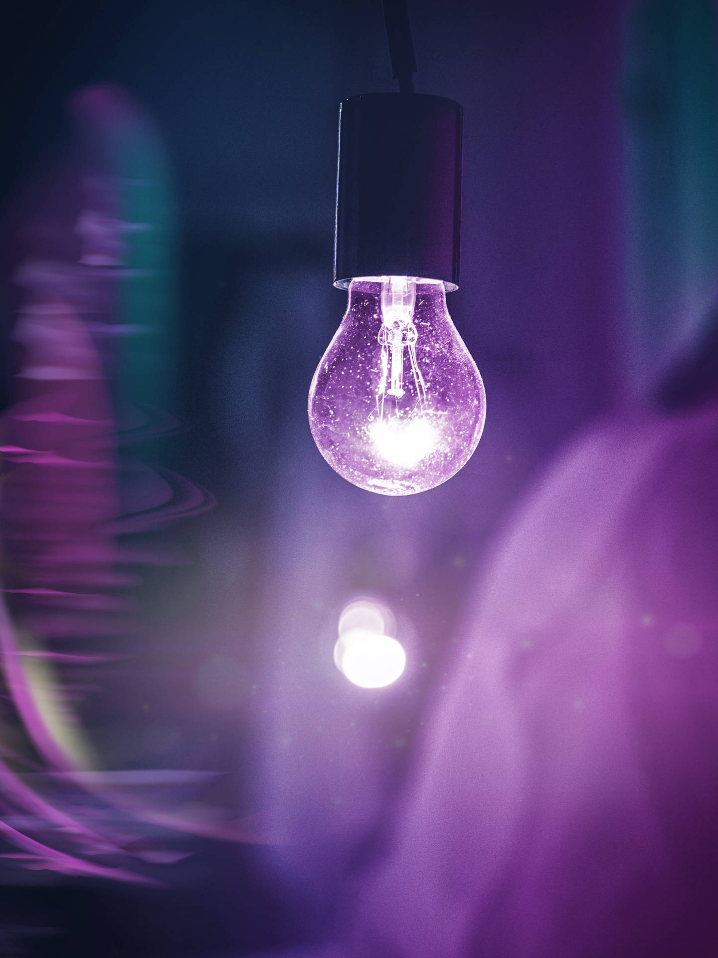 Neon Purple Aesthetic Lightbulb Wallpaper