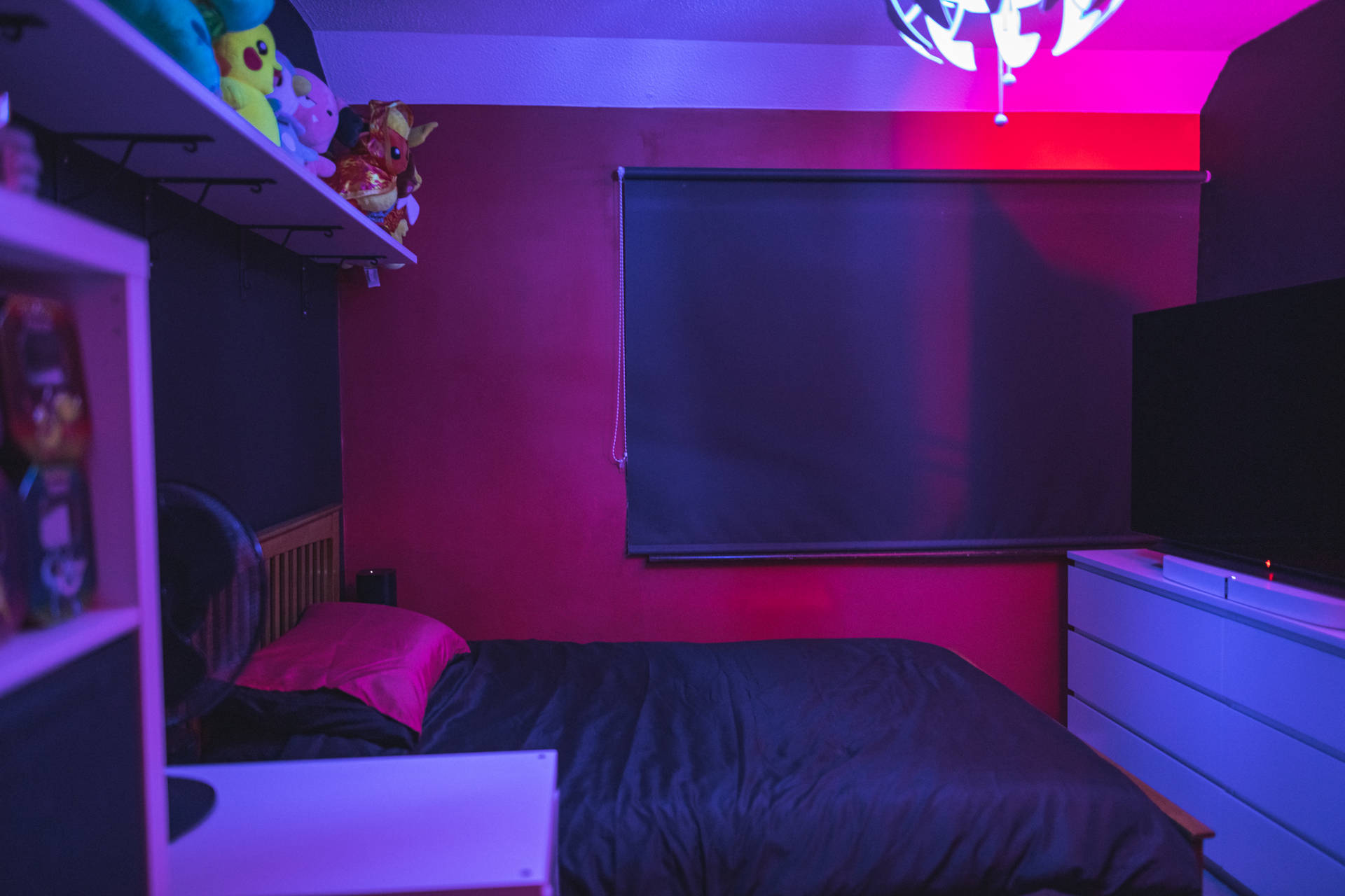 Neon Purple Aesthetic Lit Room Wallpaper