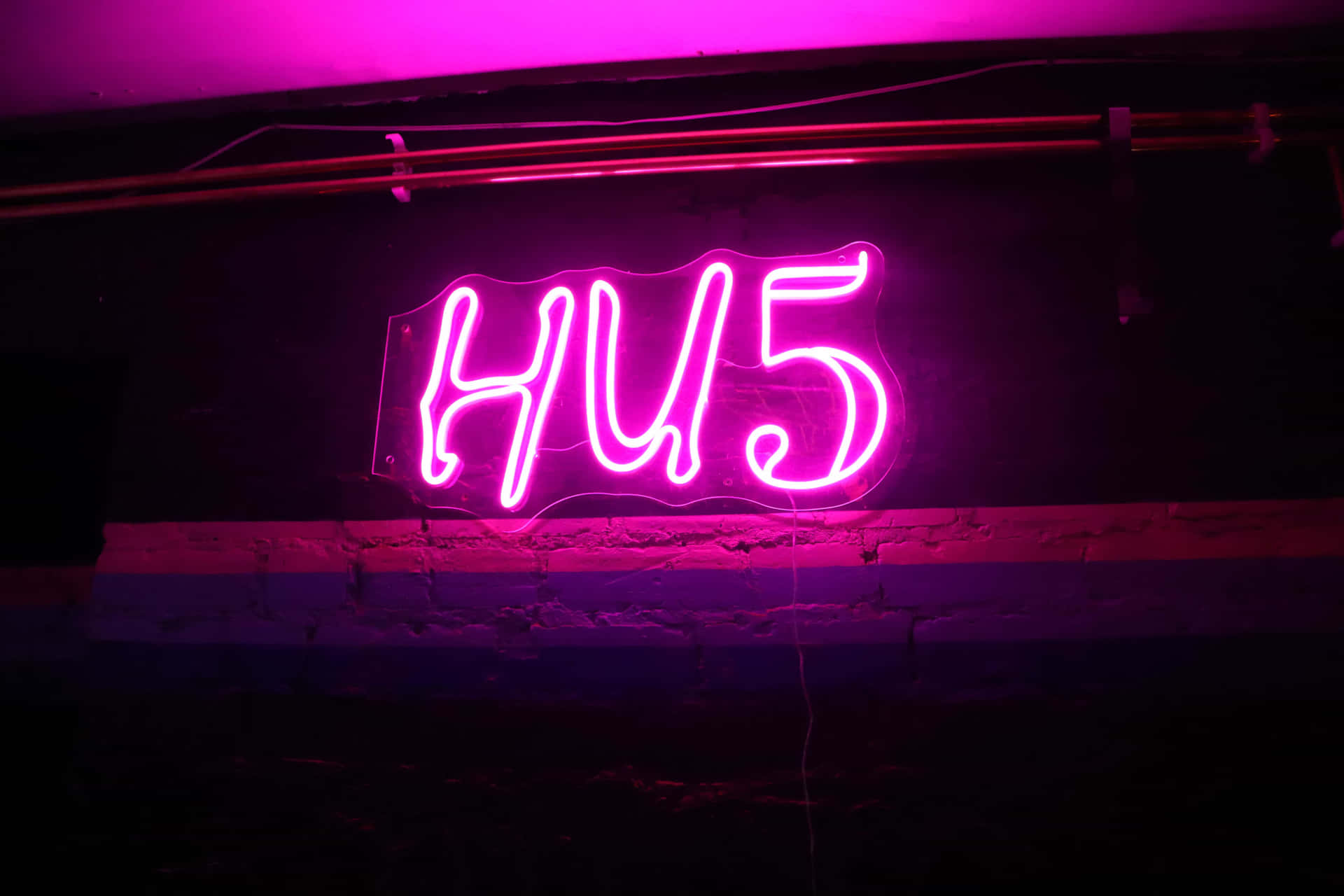 Neon Sign Glow Pink H U5 Wallpaper