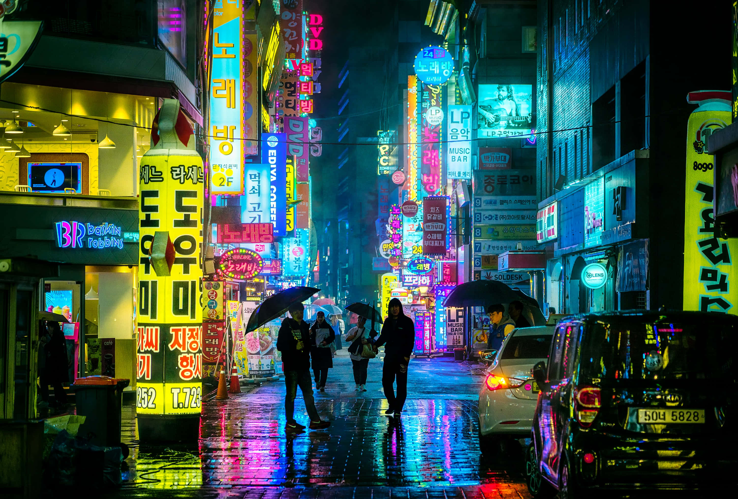 Neon Street Lights At Night Wallpaper
