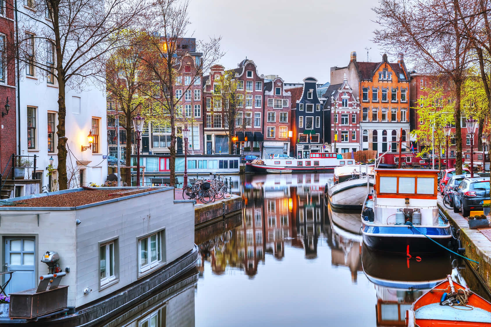 A picturesque skyline of the picturesque Dutch city of Amsterdam
