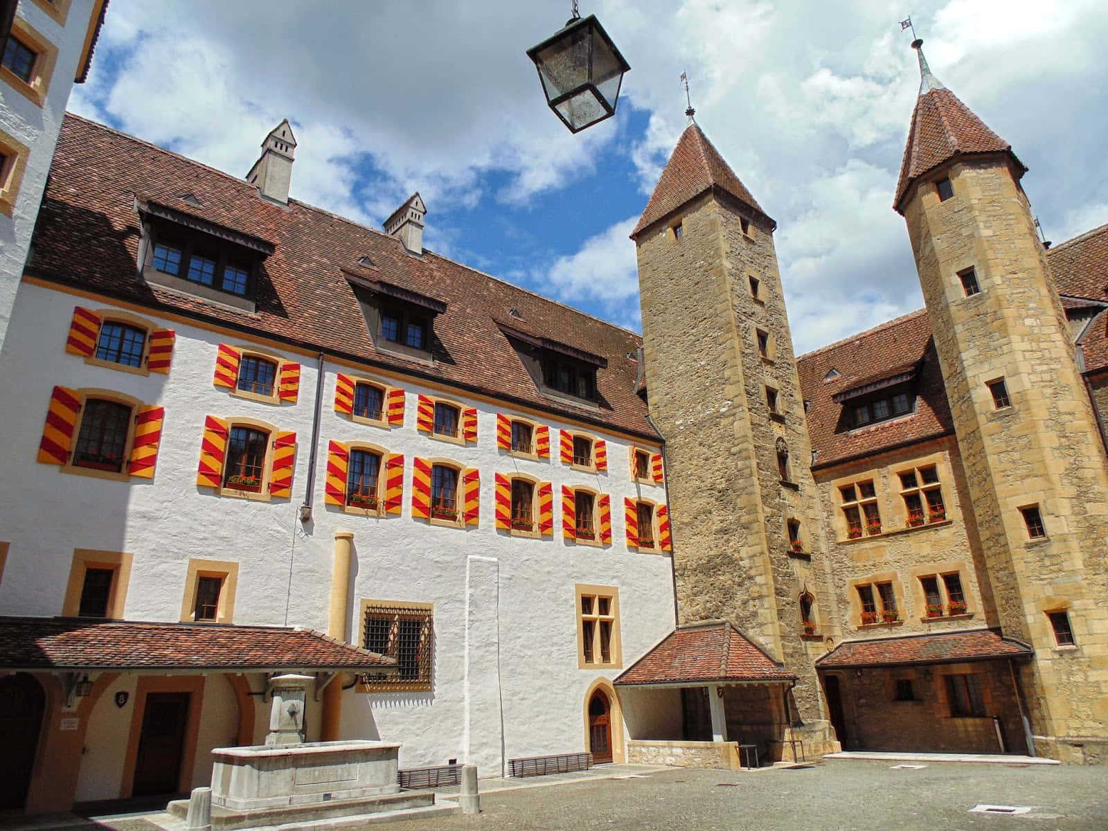 Neuchatel Castle Courtyard Switzerland Wallpaper