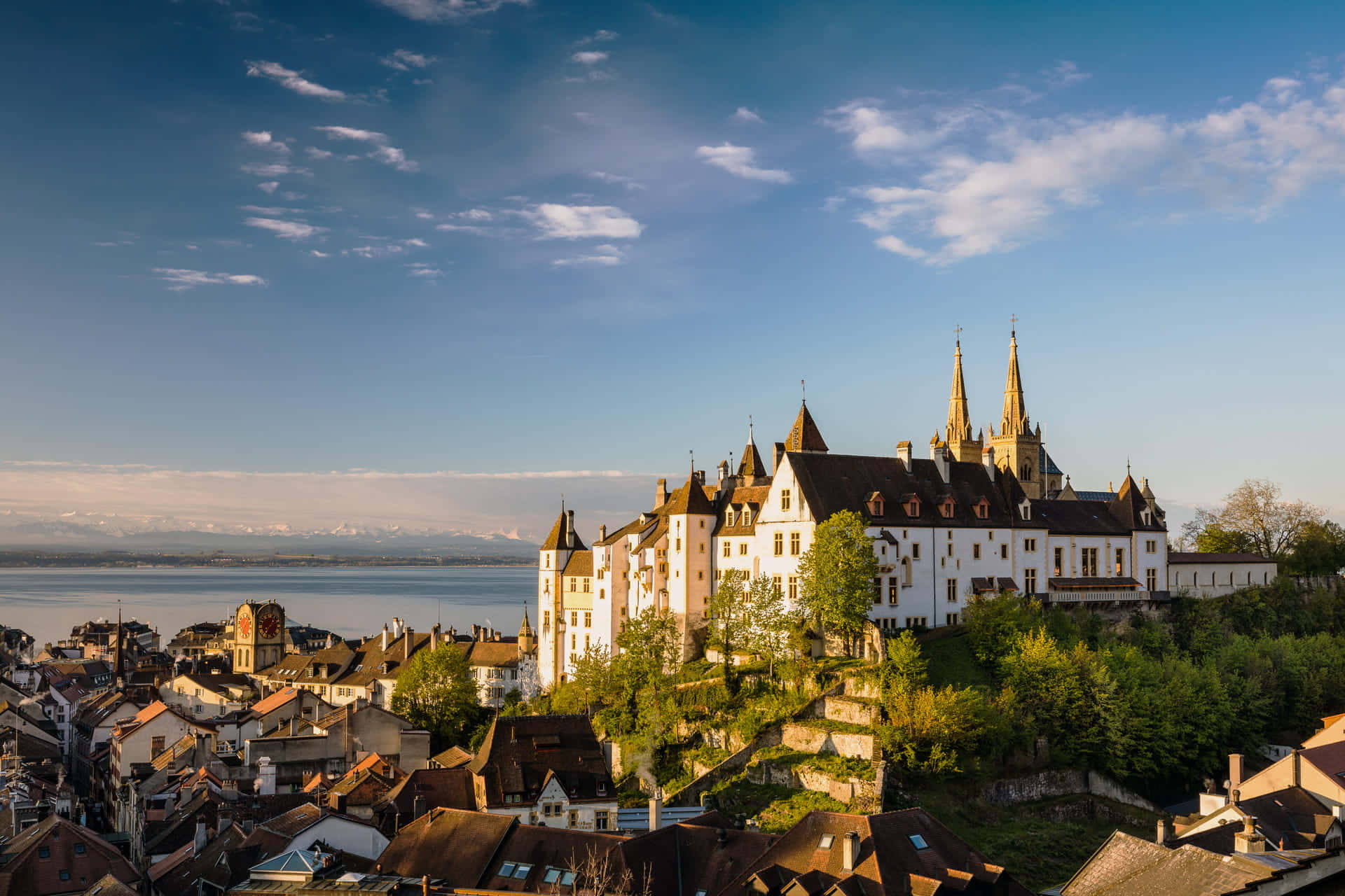 Neuchatel Castle Overlooking Lake Neuchatel Wallpaper