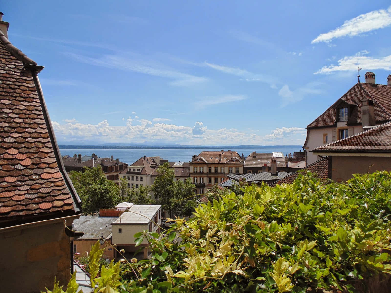 Neuchatel Lake View Switzerland Wallpaper