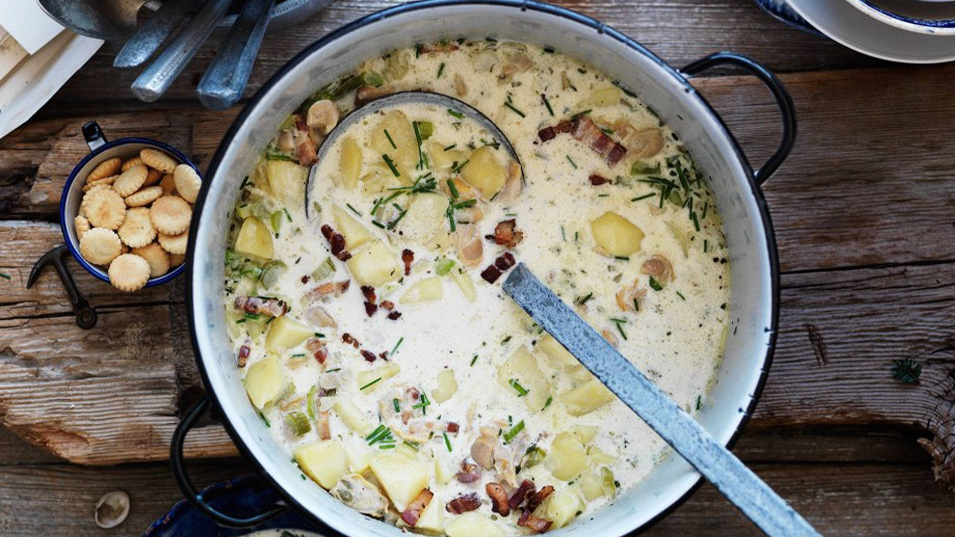 New England Clam Chowder Soup In A Pot Wallpaper