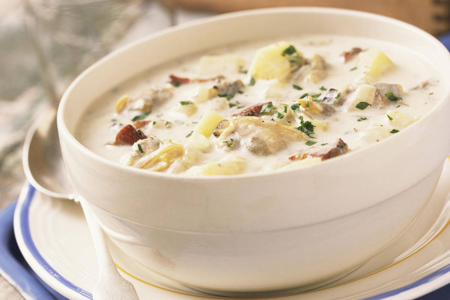 Ny England Clam Chowder Suppe På En Spand Wallpaper