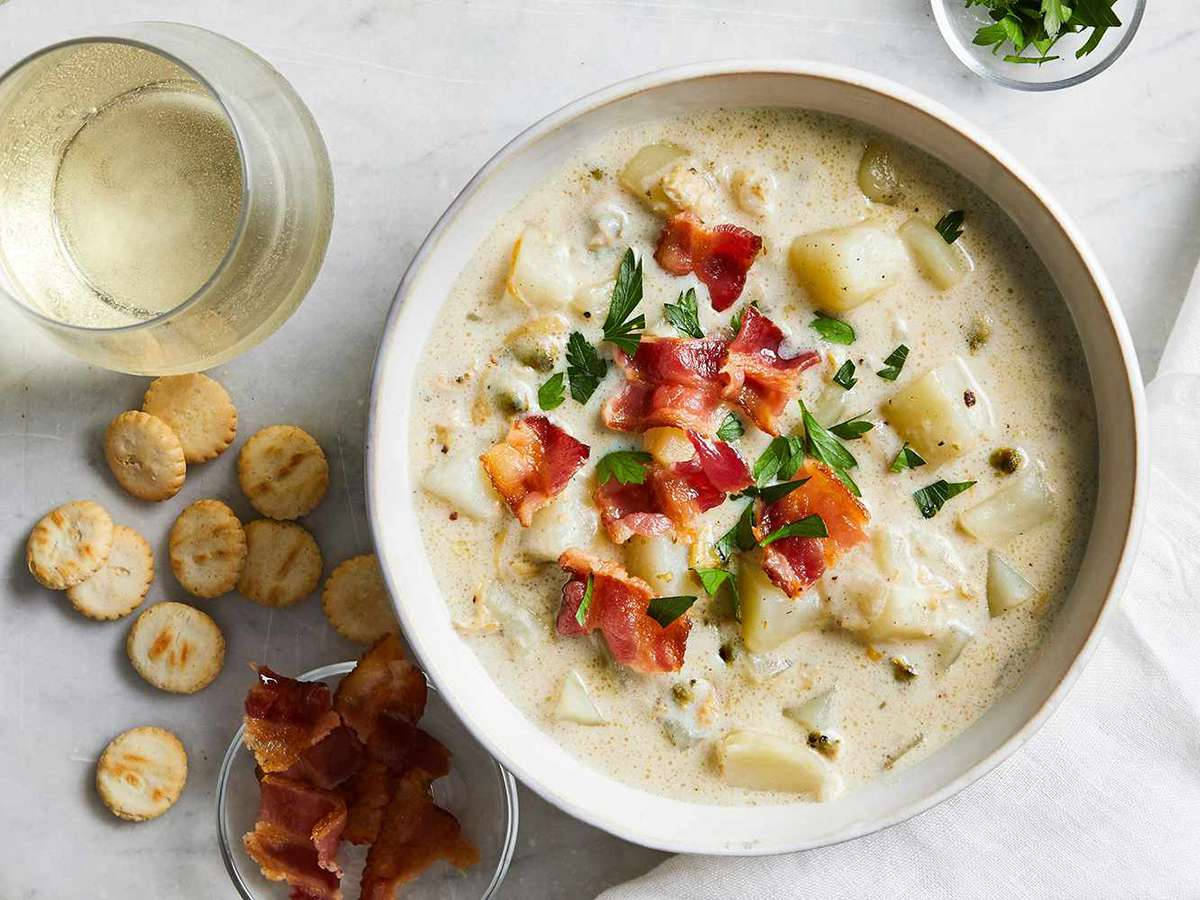 Delectable New England Clam Chowder with Bacon and Coriander Wallpaper