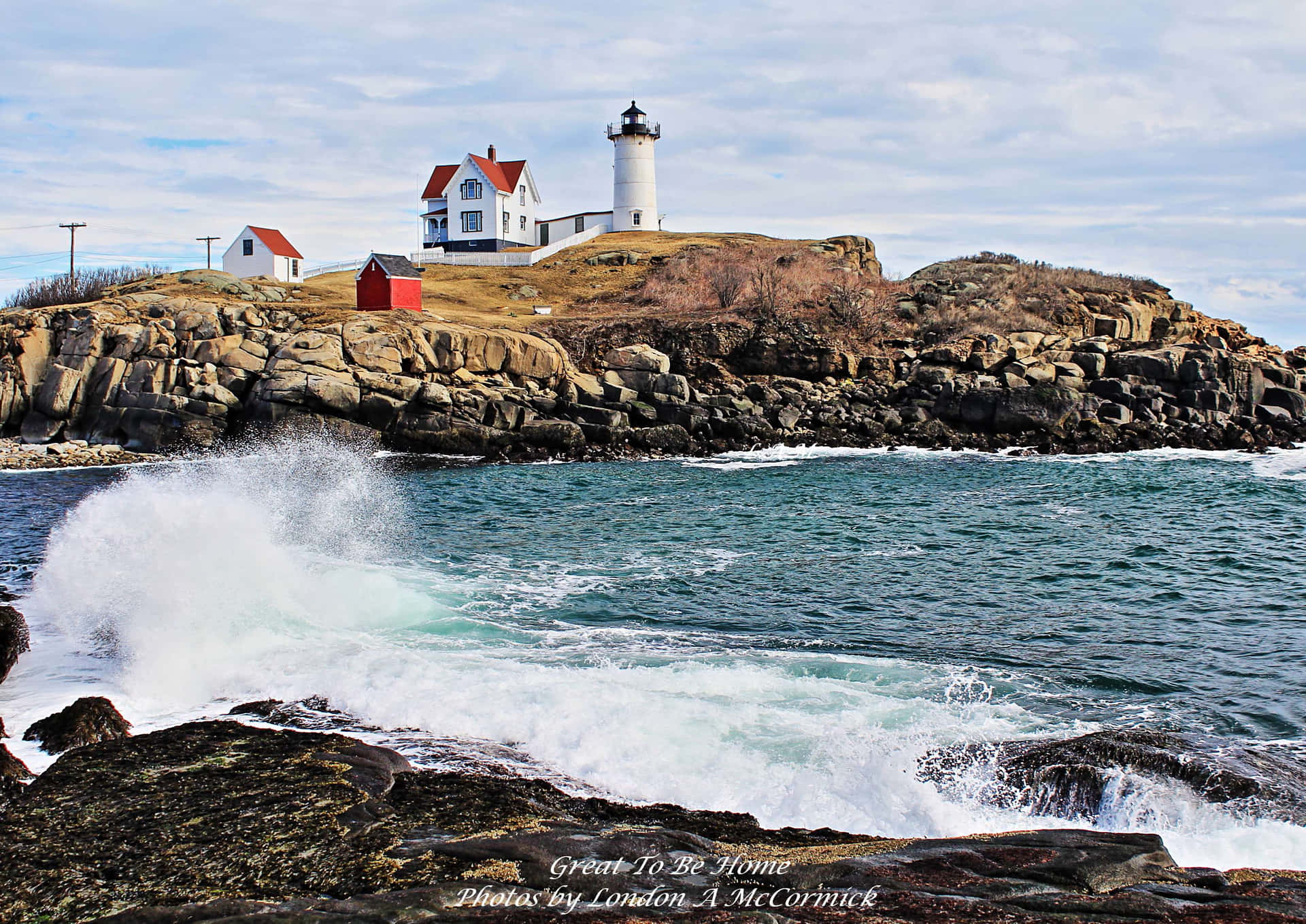 Lighthouse Waves New England Summer Wallpaper