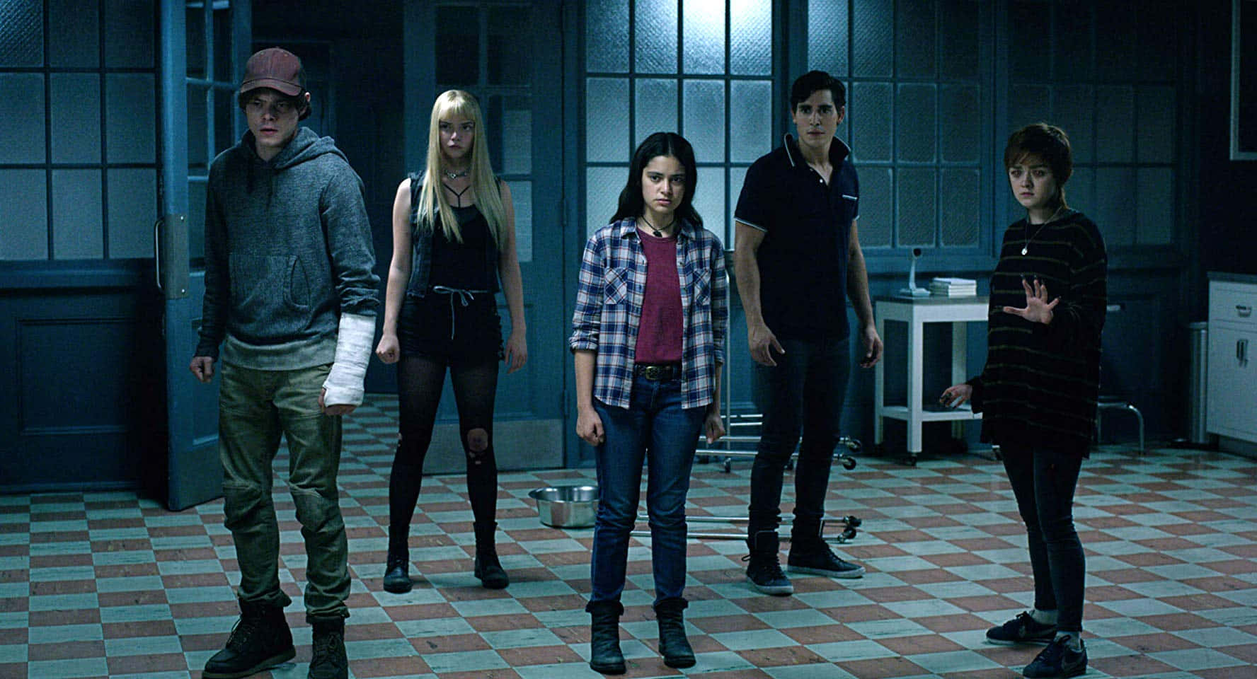 The New Mutants team standing together in a powerful stance. Wallpaper
