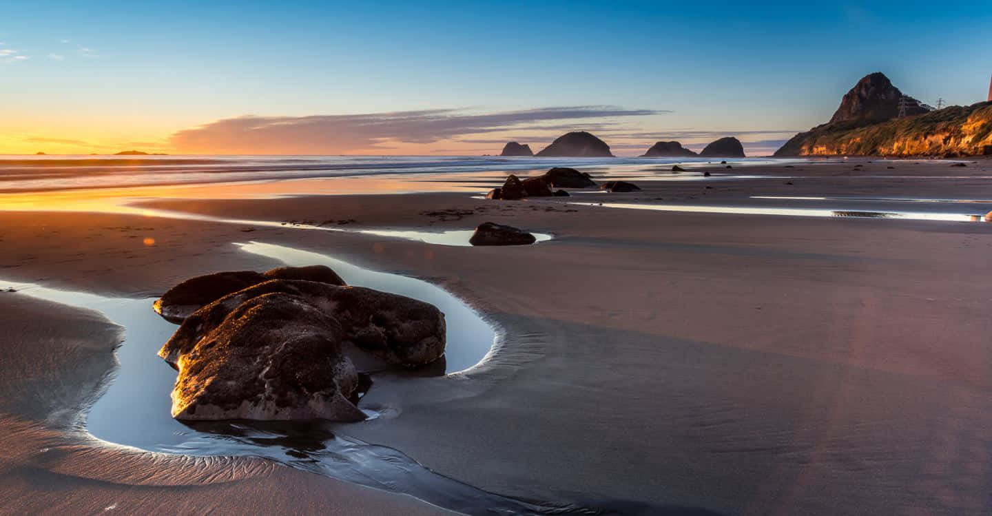 New Plymouth Coastline Sunset Wallpaper