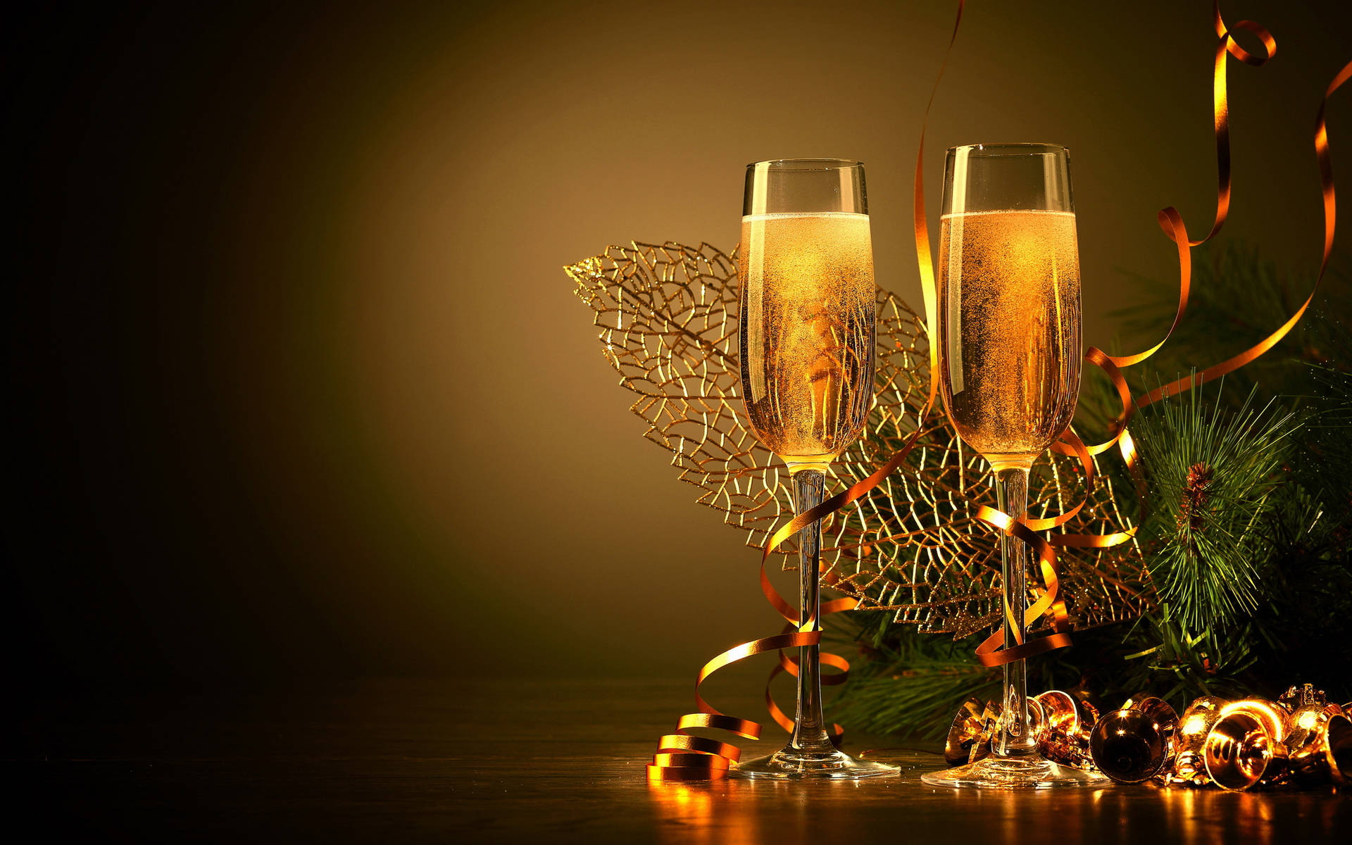 New Year Gold Champagne Drink