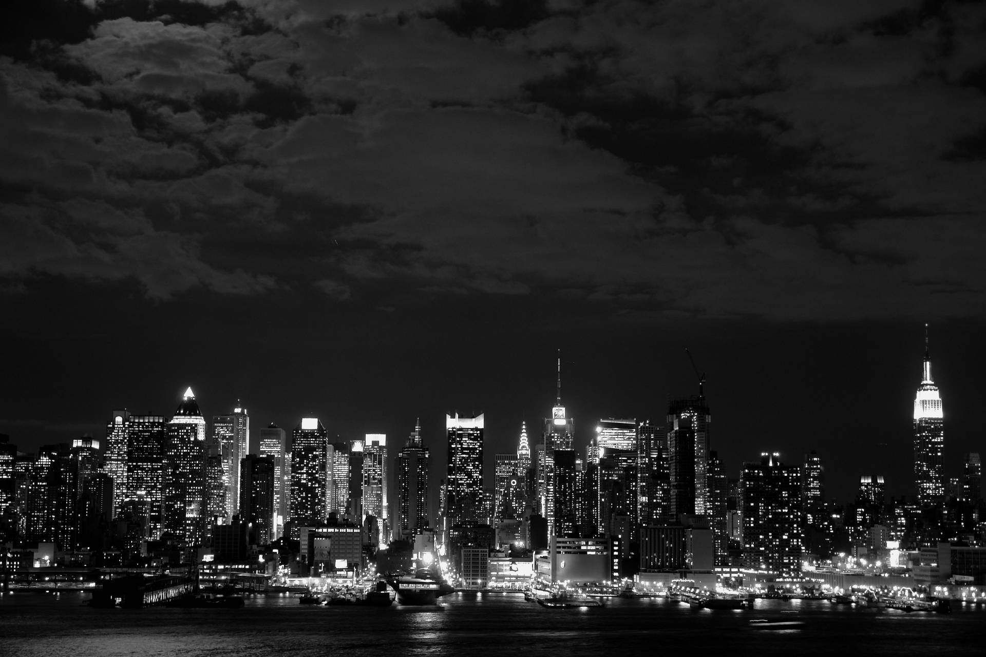 New York Black And White At Night Wallpaper
