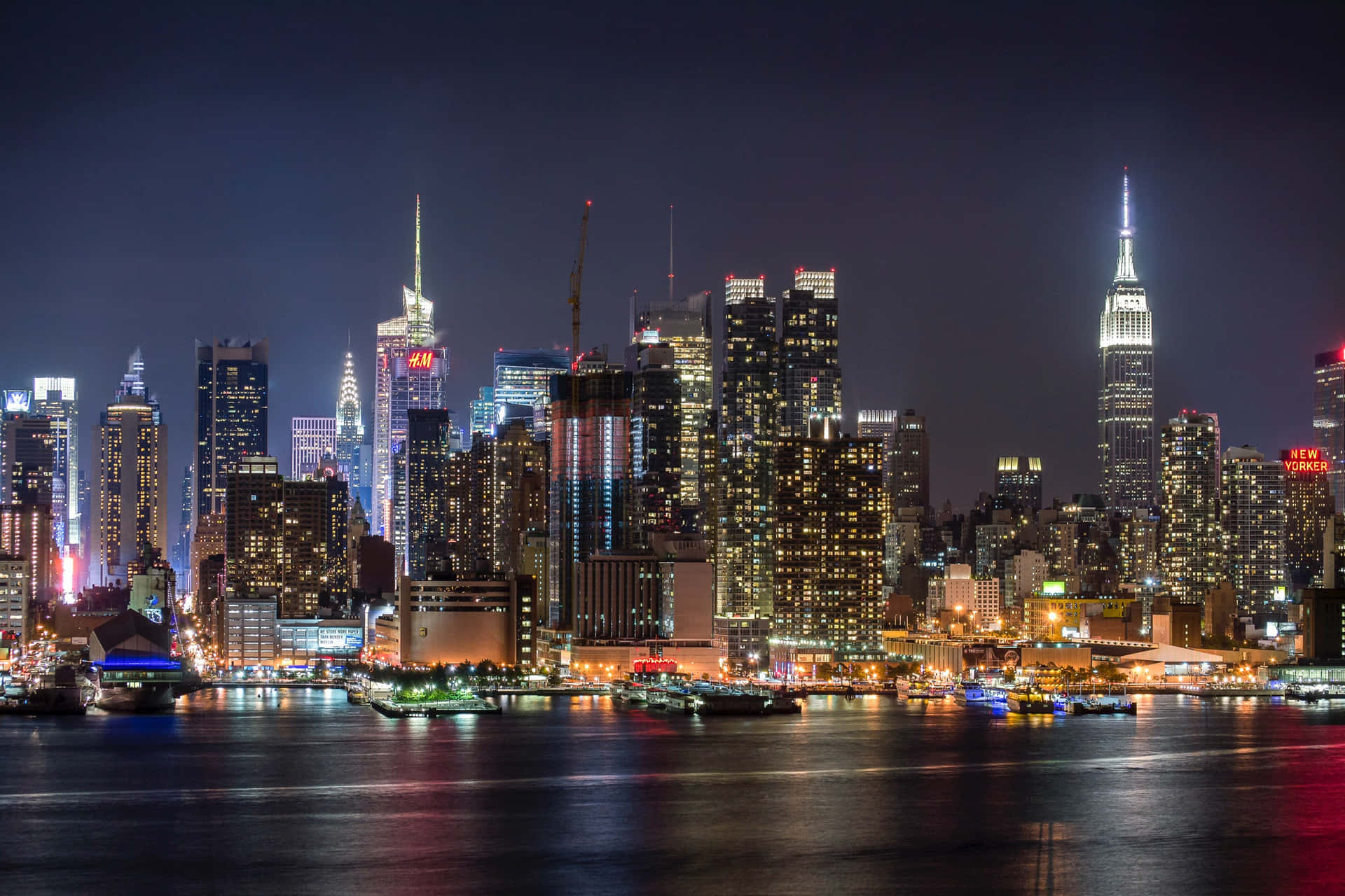 Immaginedella Skyline Di New York City Di Notte