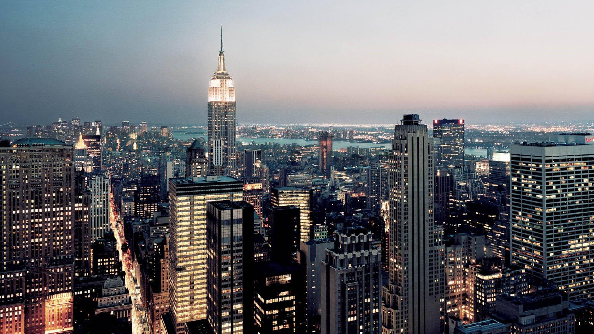 Genießensie Den Blick Auf Die Skyline Von New York City. Wallpaper