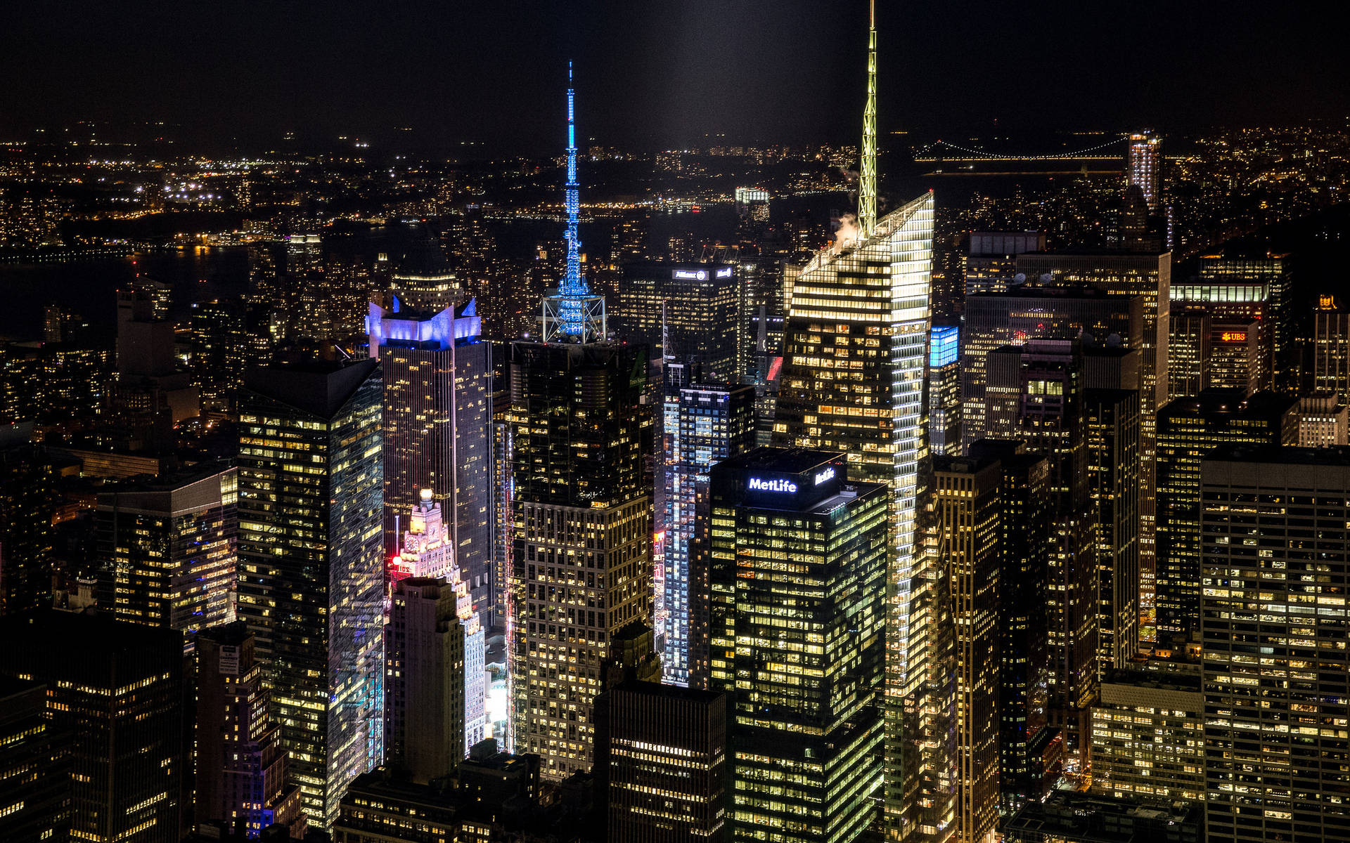 New York City Desktop Illuminating Buildings Wallpaper