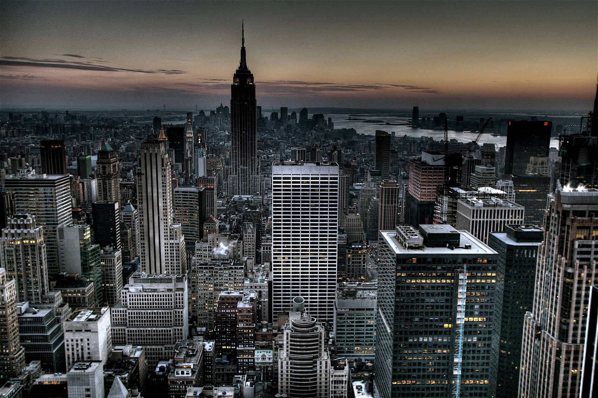 En luftfoto af den ikoniske New York City skyline. Wallpaper