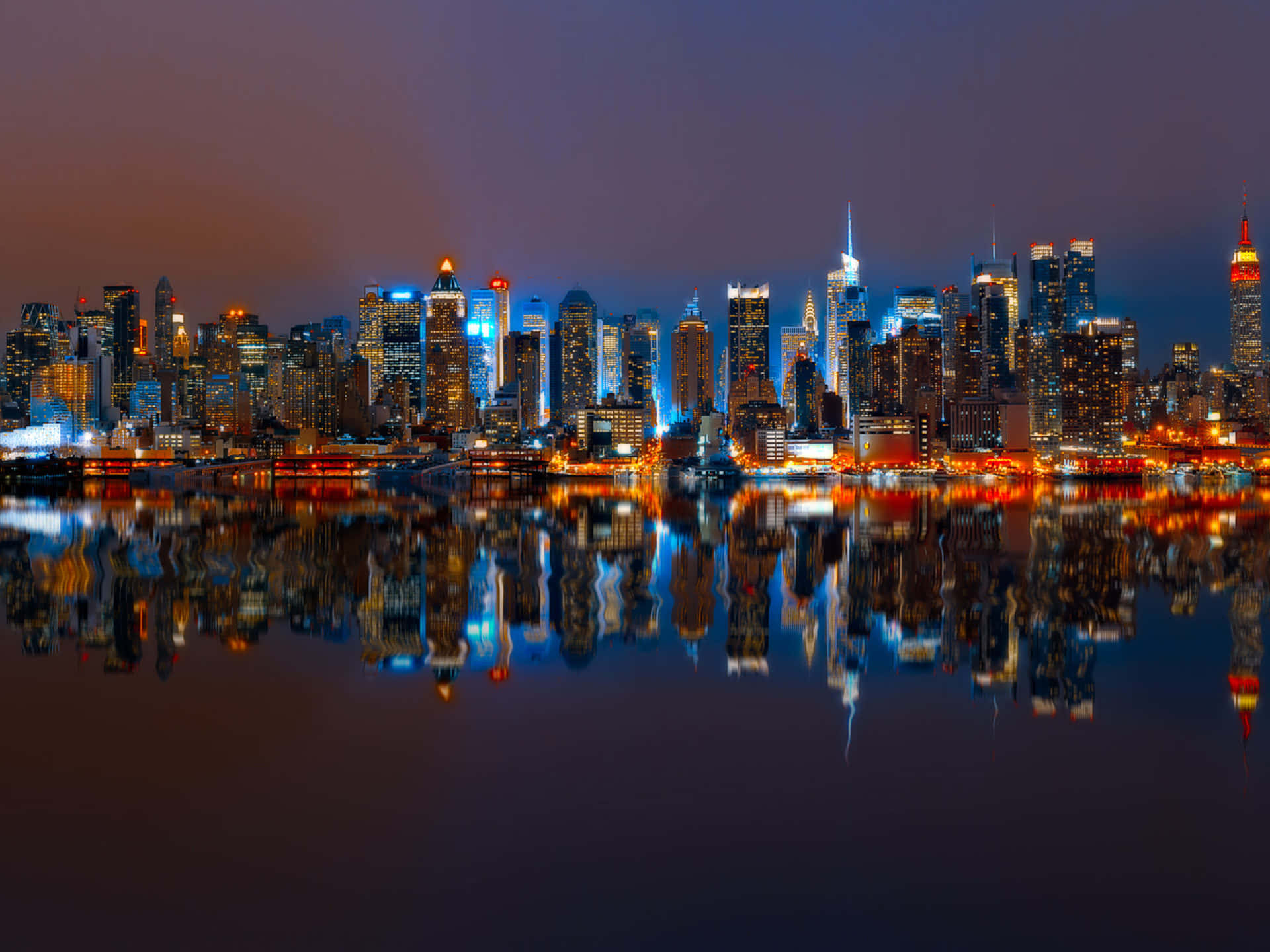 Unavista Panoramica Del Cielo Urbano Di New York City. Sfondo