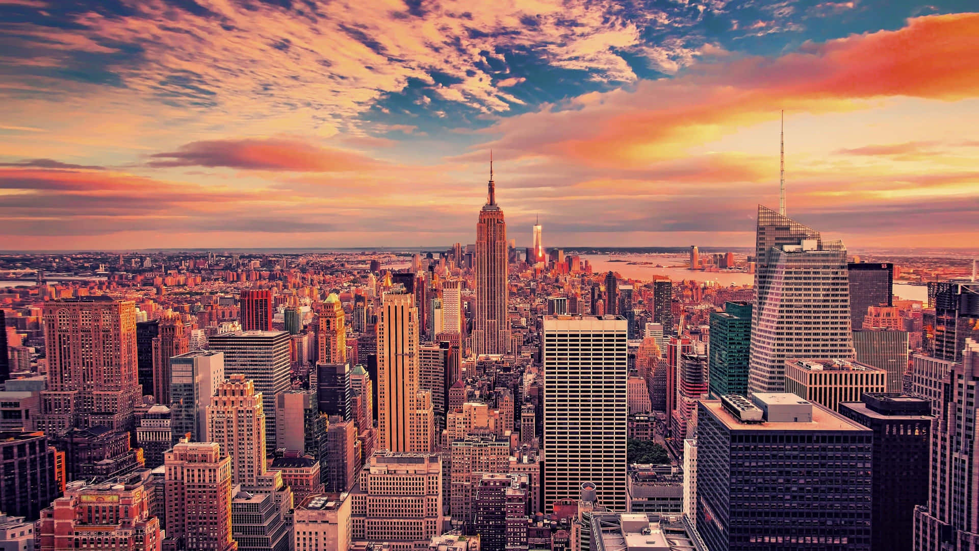Skylinesde La Ciudad De Nueva York En Portátil. Fondo de pantalla