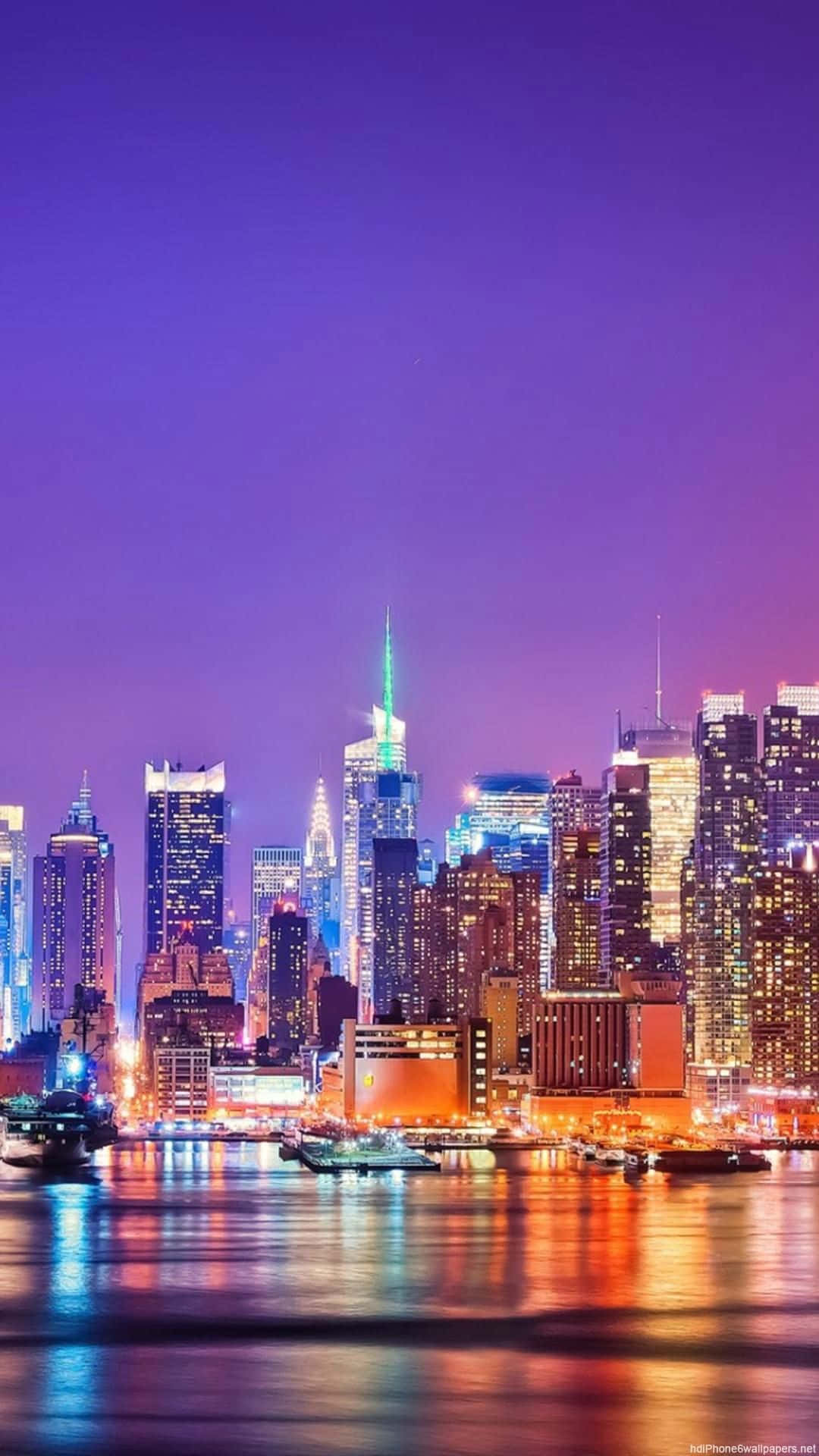 Newyork City Skyline På Natten. Wallpaper