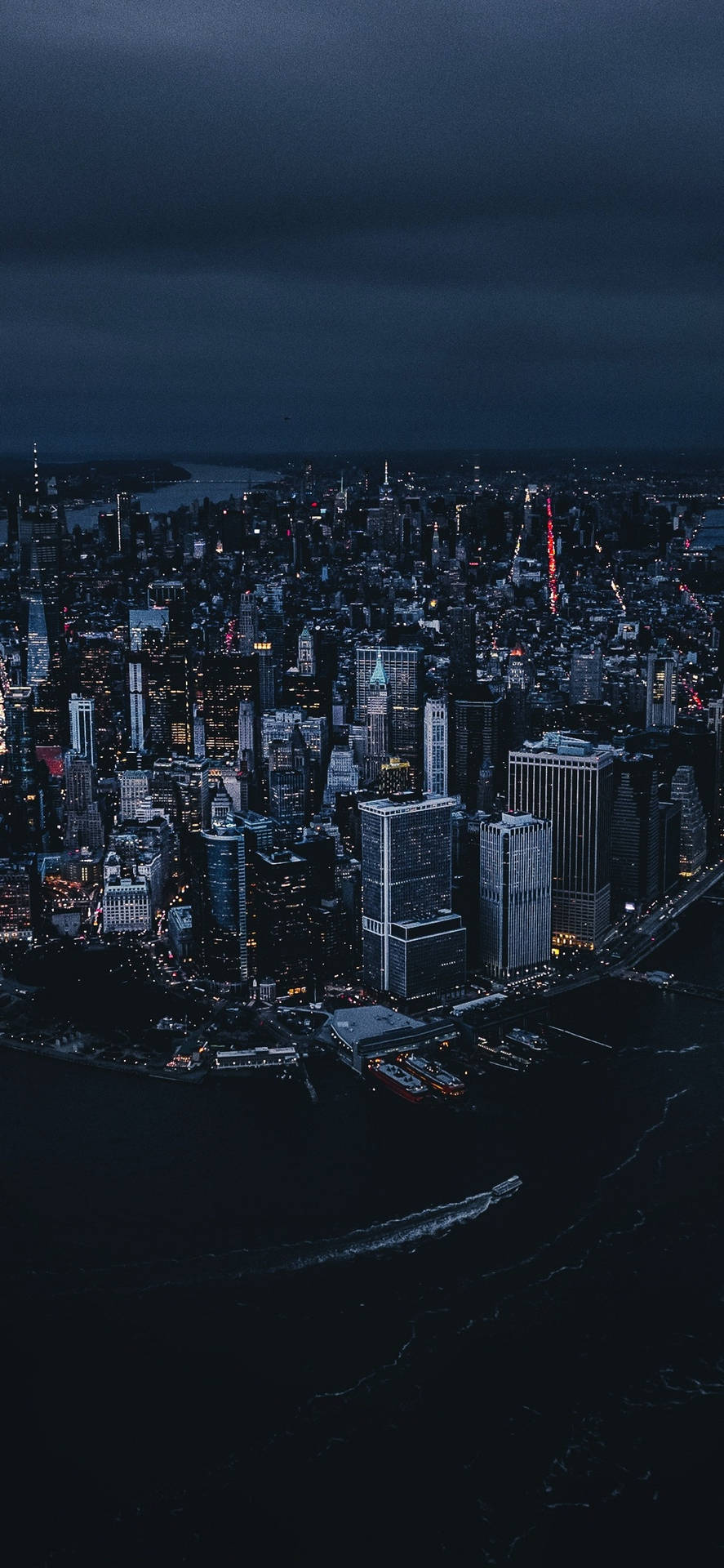 New York City skyline in all its glory Wallpaper