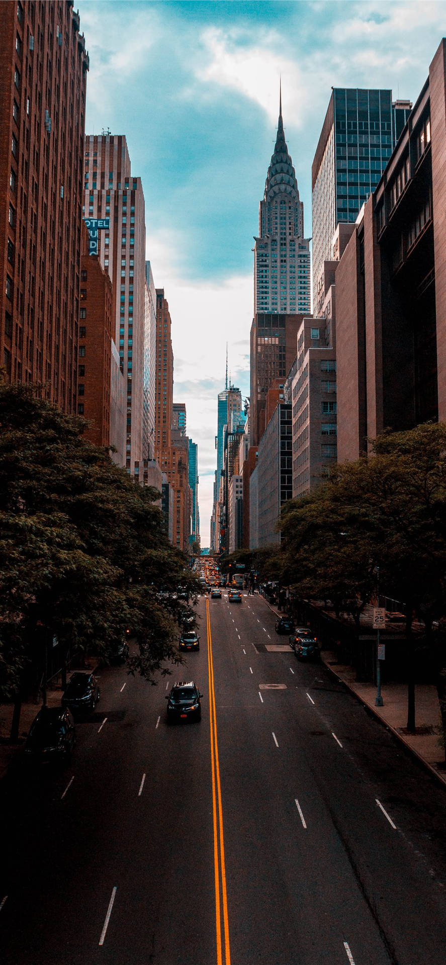 New York HD iPhone Road Between Buildings Wallpaper