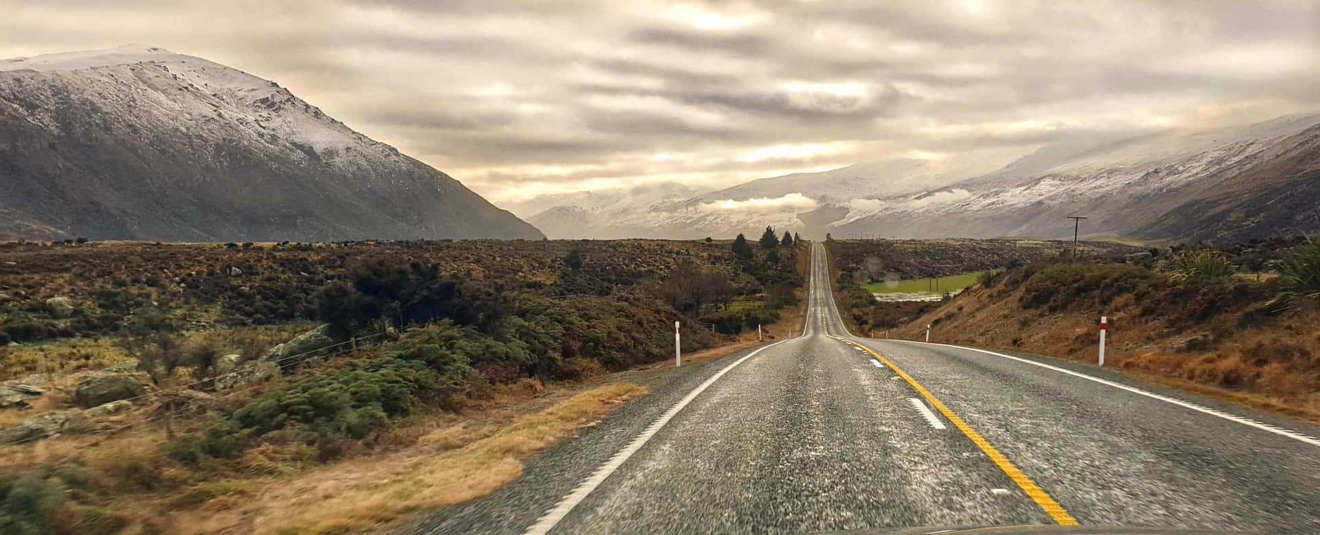New Zealand Road Mountain View Wallpaper