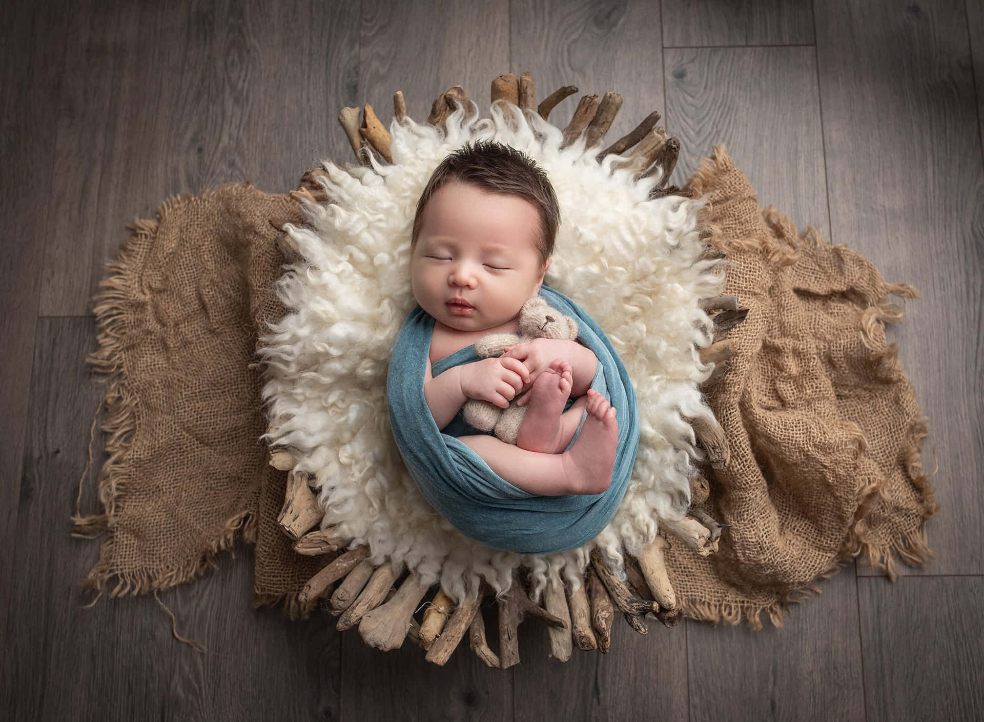 Nyfødtbaby Billede På 2000 X 1467 Pixel